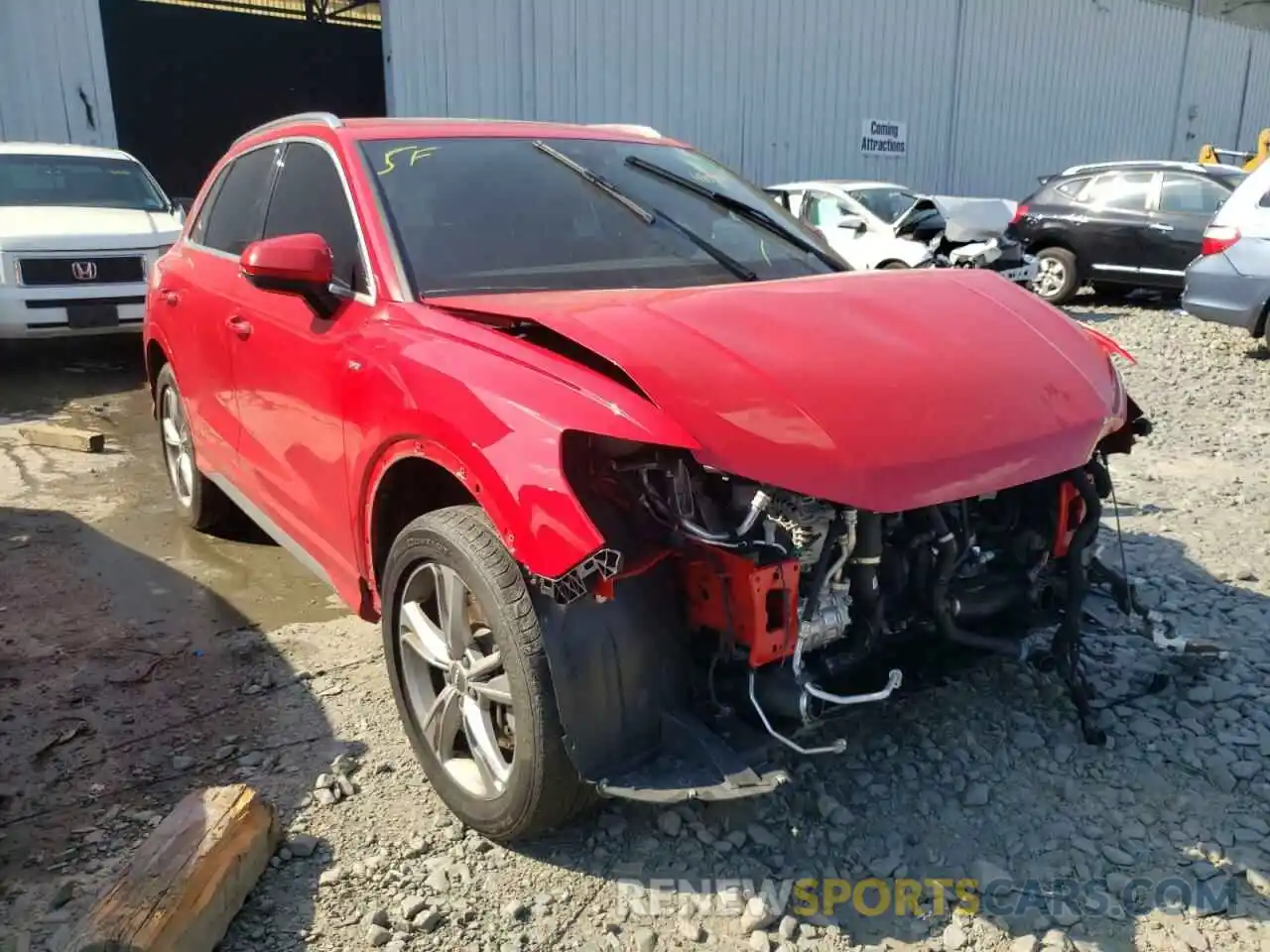 1 Photograph of a damaged car WA1EECF34L1030833 AUDI Q3 2020