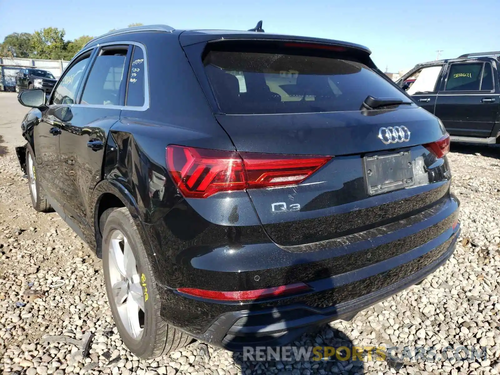 3 Photograph of a damaged car WA1EECF34L1039547 AUDI Q3 2020