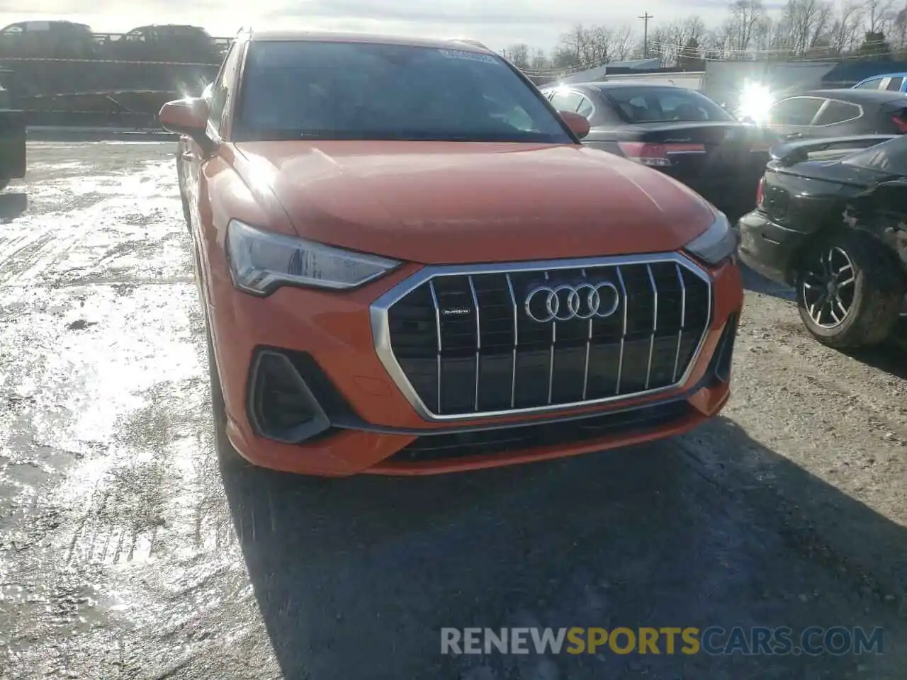 9 Photograph of a damaged car WA1EECF34L1075643 AUDI Q3 2020