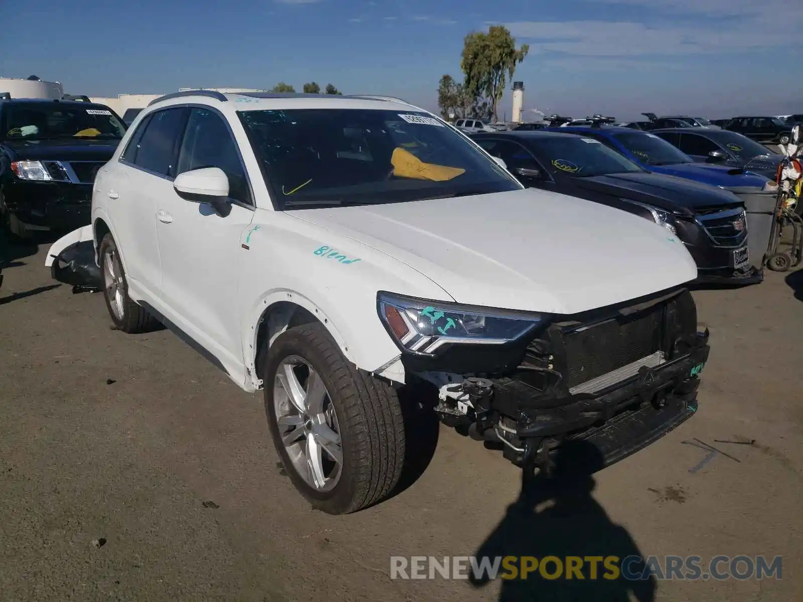 1 Photograph of a damaged car WA1EECF35L1031473 AUDI Q3 2020