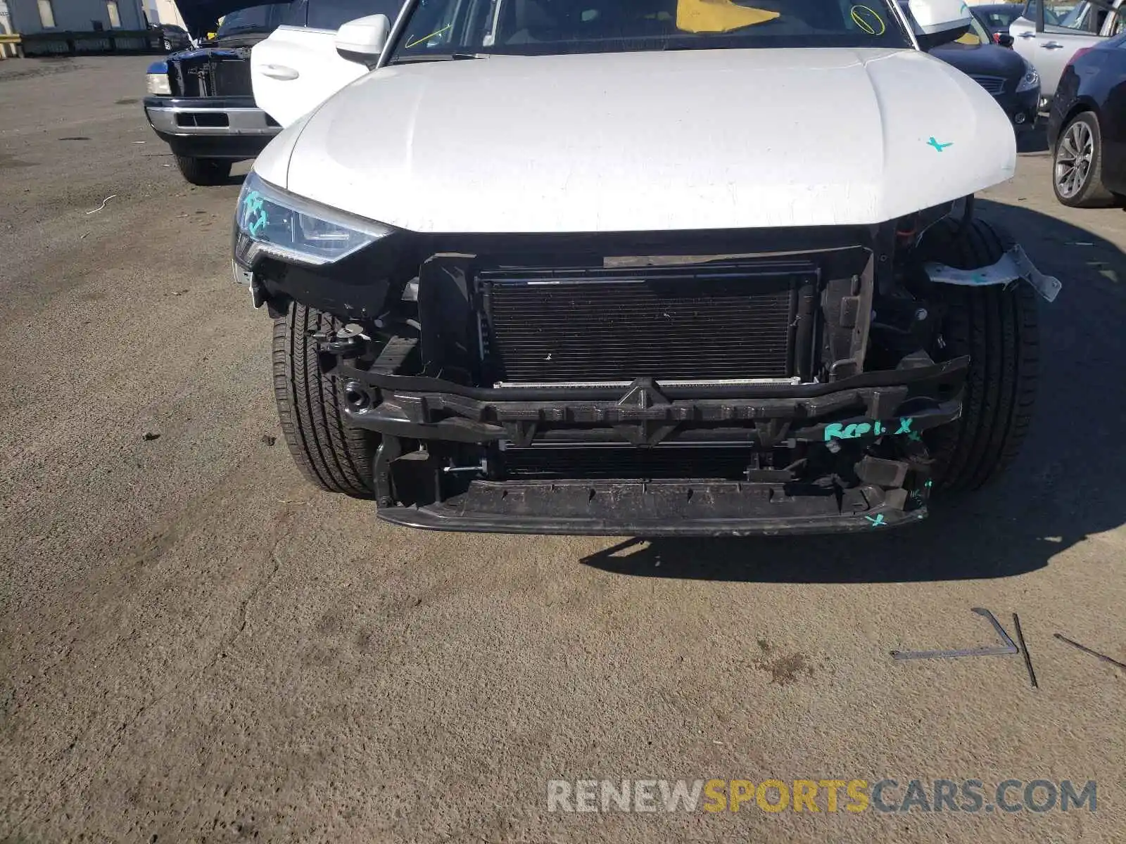 9 Photograph of a damaged car WA1EECF35L1031473 AUDI Q3 2020