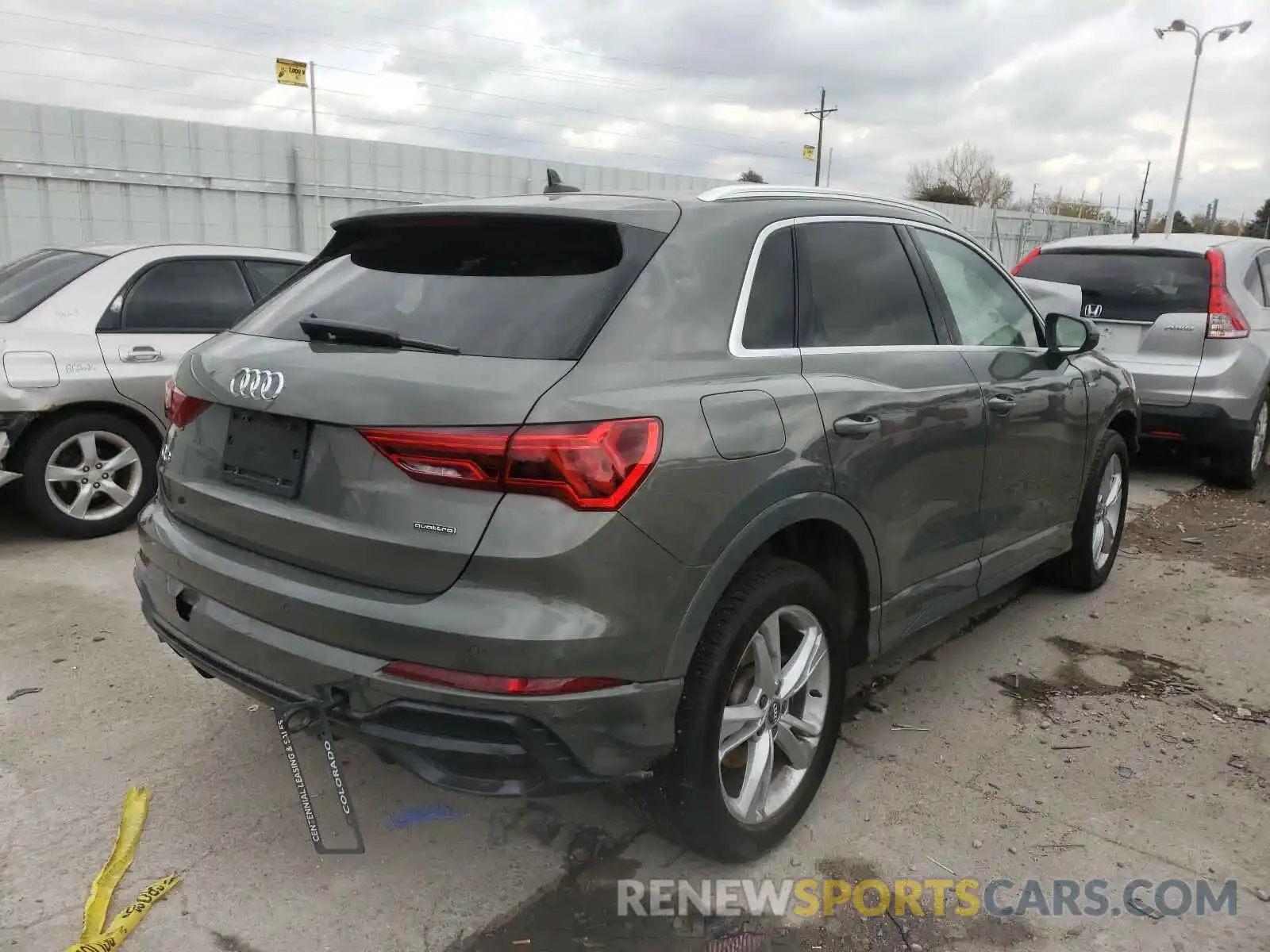 4 Фотография поврежденного автомобиля WA1EECF35L1038455 AUDI Q3 2020