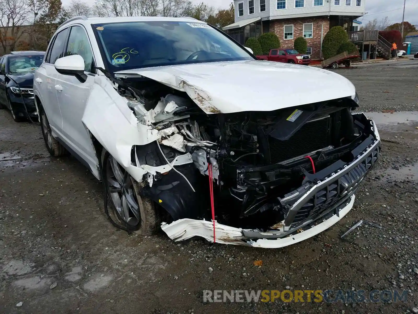 1 Photograph of a damaged car WA1EECF35L1046233 AUDI Q3 2020