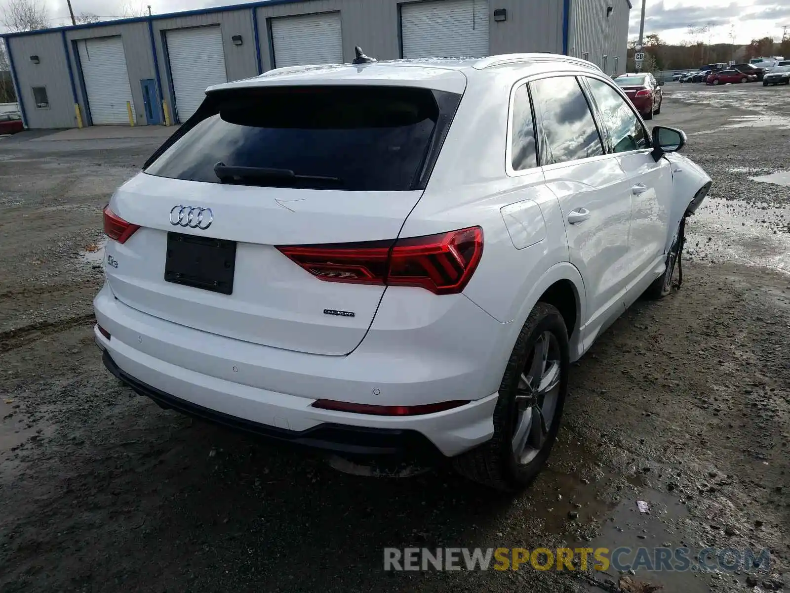 4 Photograph of a damaged car WA1EECF35L1046233 AUDI Q3 2020