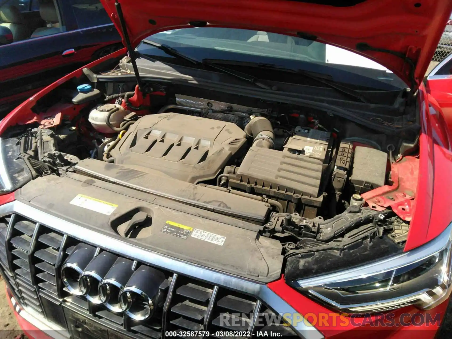 10 Photograph of a damaged car WA1EECF35L1113204 AUDI Q3 2020