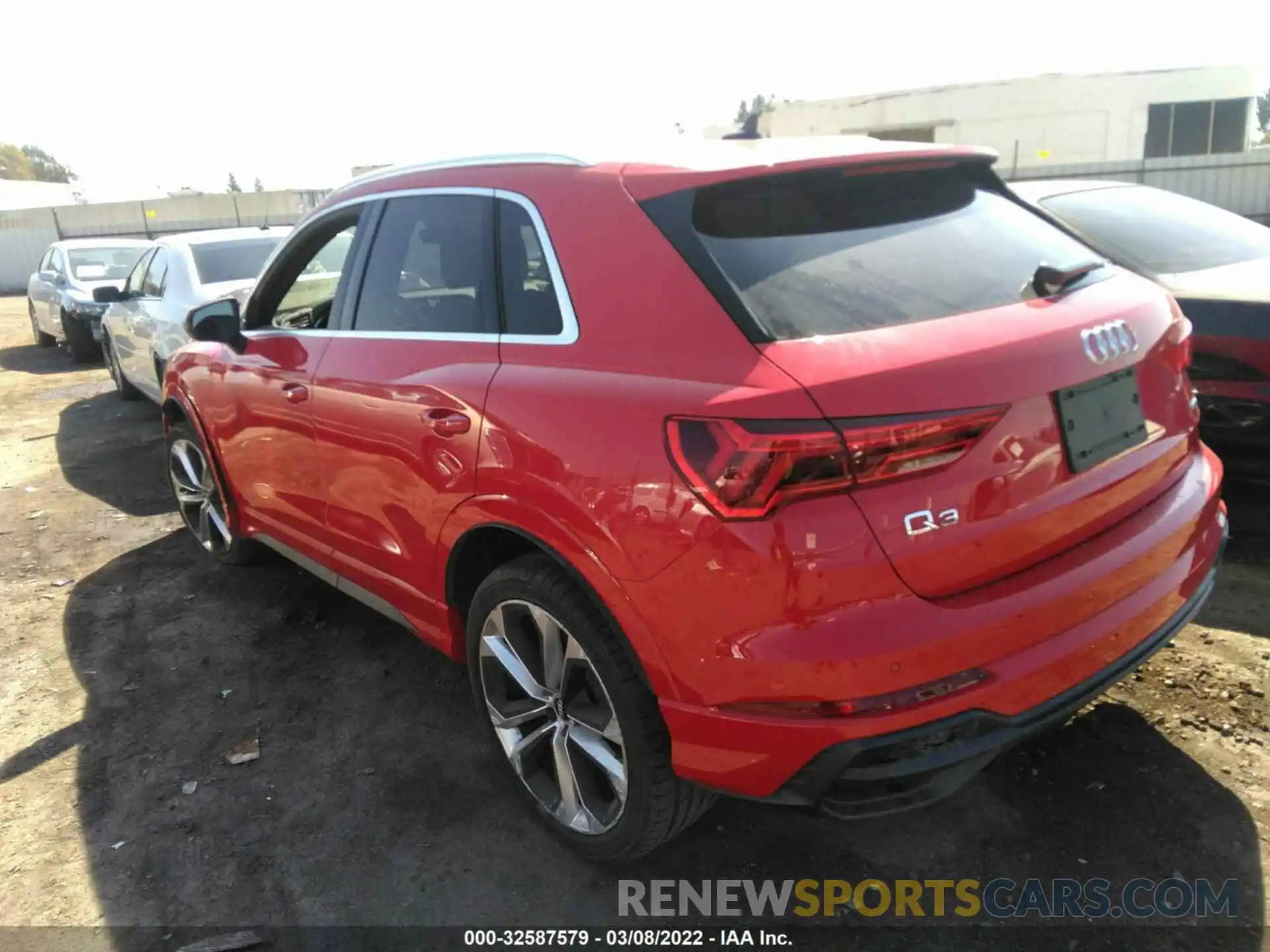 3 Фотография поврежденного автомобиля WA1EECF35L1113204 AUDI Q3 2020