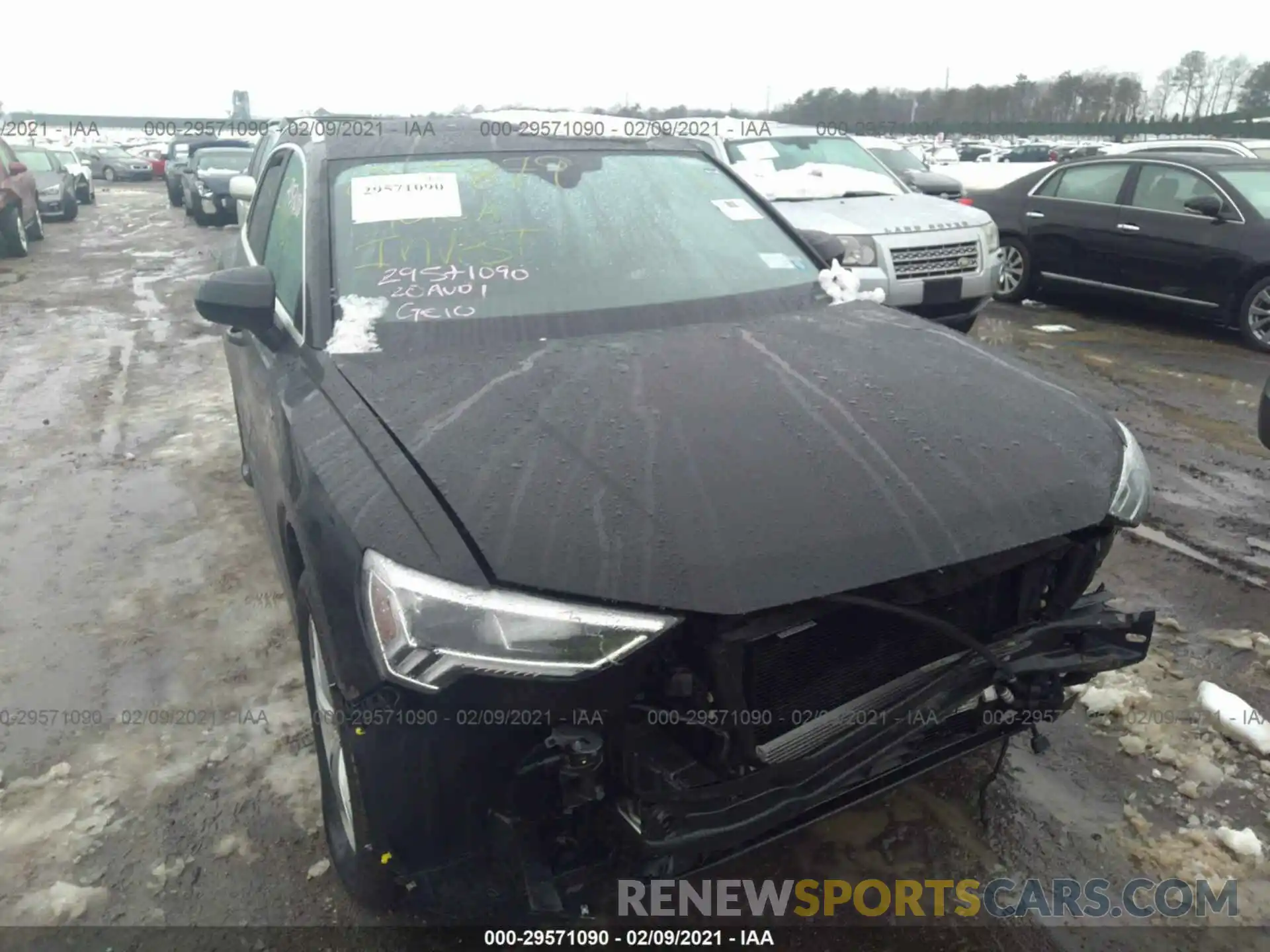 6 Photograph of a damaged car WA1EECF36L1000961 AUDI Q3 2020