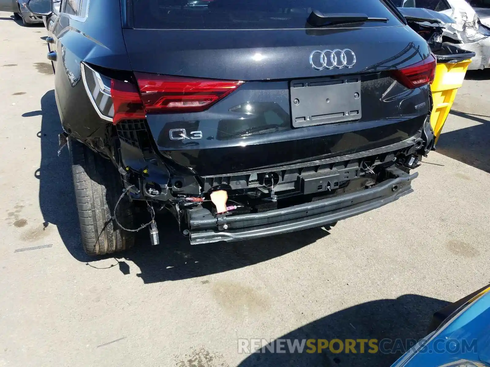 9 Photograph of a damaged car WA1EECF36L1024841 AUDI Q3 2020