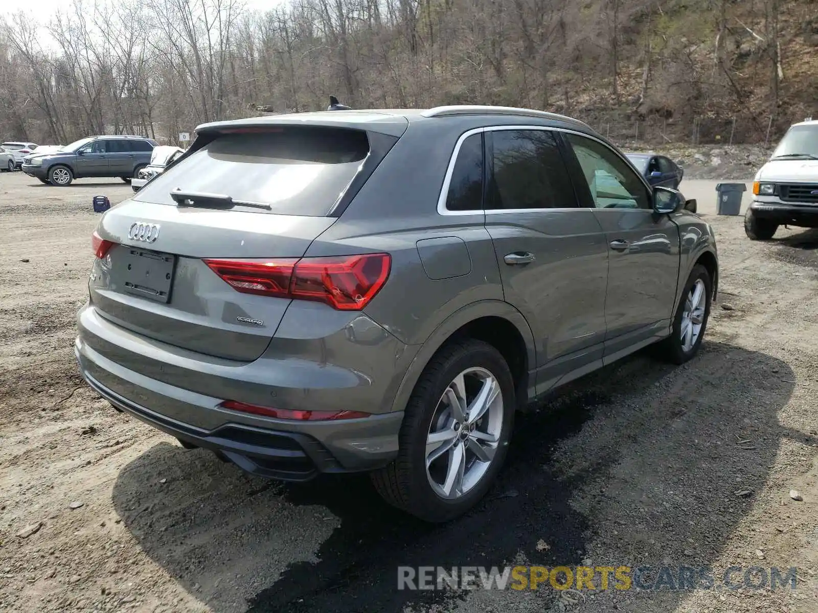 4 Photograph of a damaged car WA1EECF36L1033006 AUDI Q3 2020