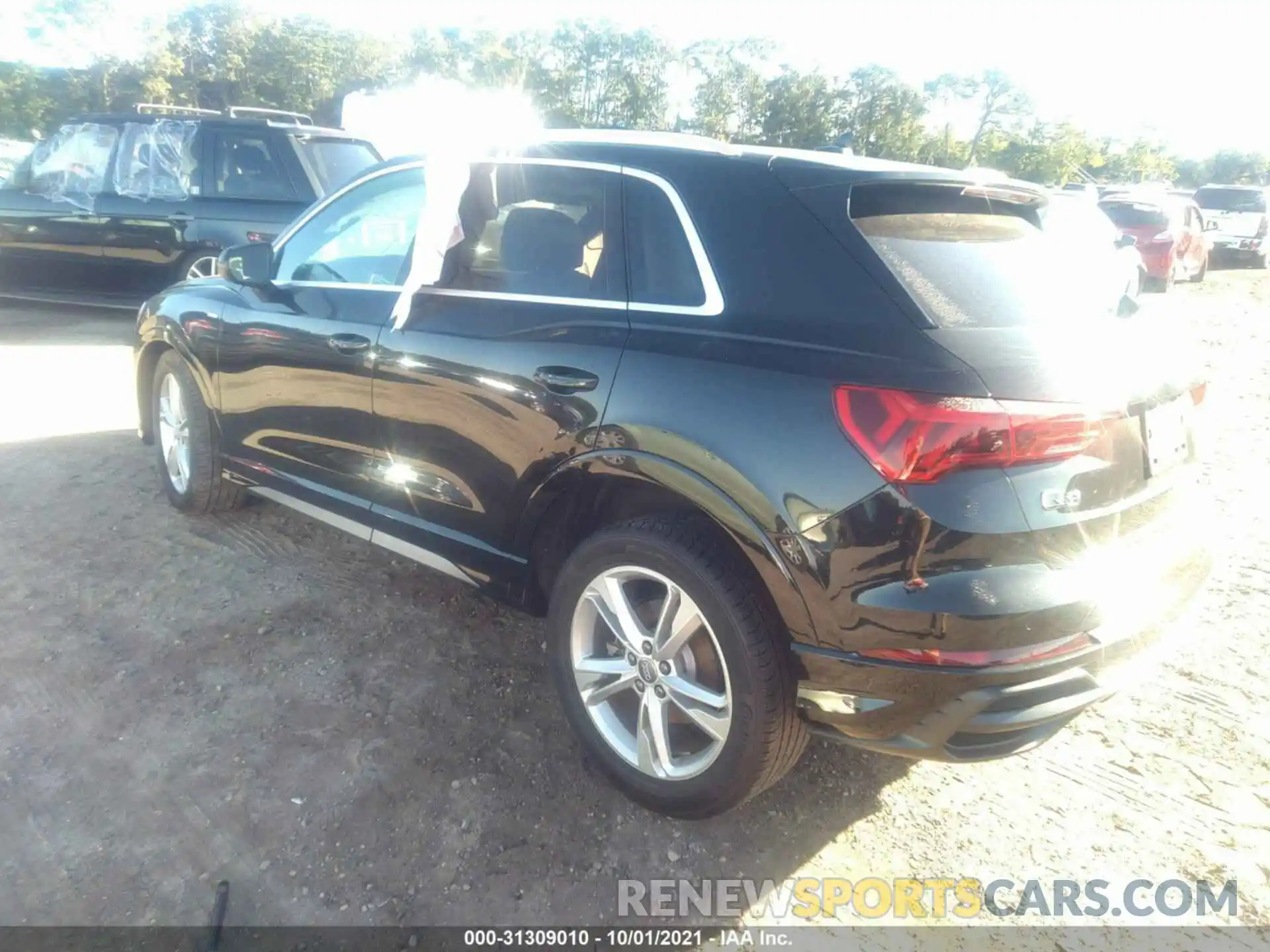 3 Photograph of a damaged car WA1EECF36L1059637 AUDI Q3 2020