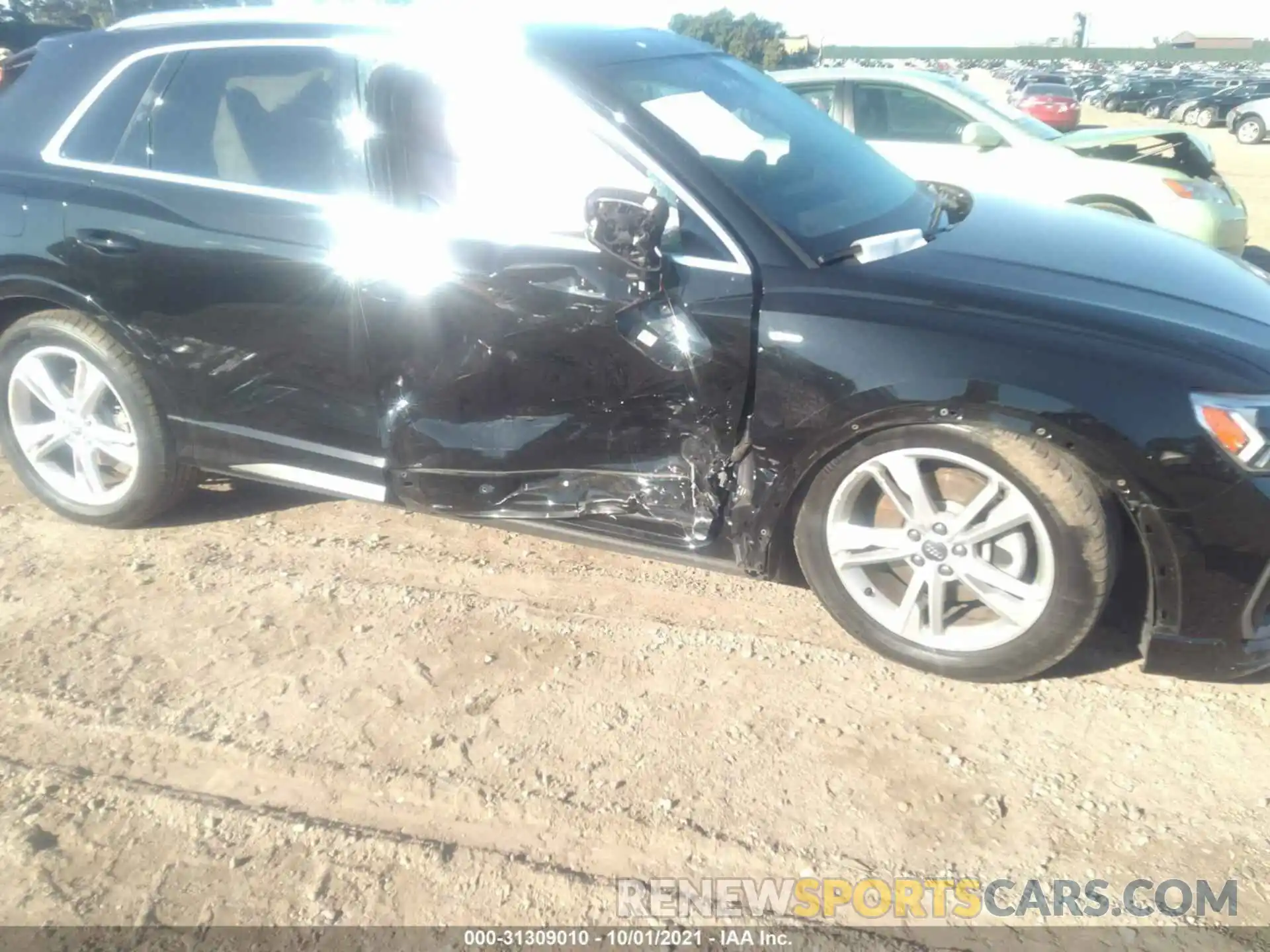 6 Photograph of a damaged car WA1EECF36L1059637 AUDI Q3 2020