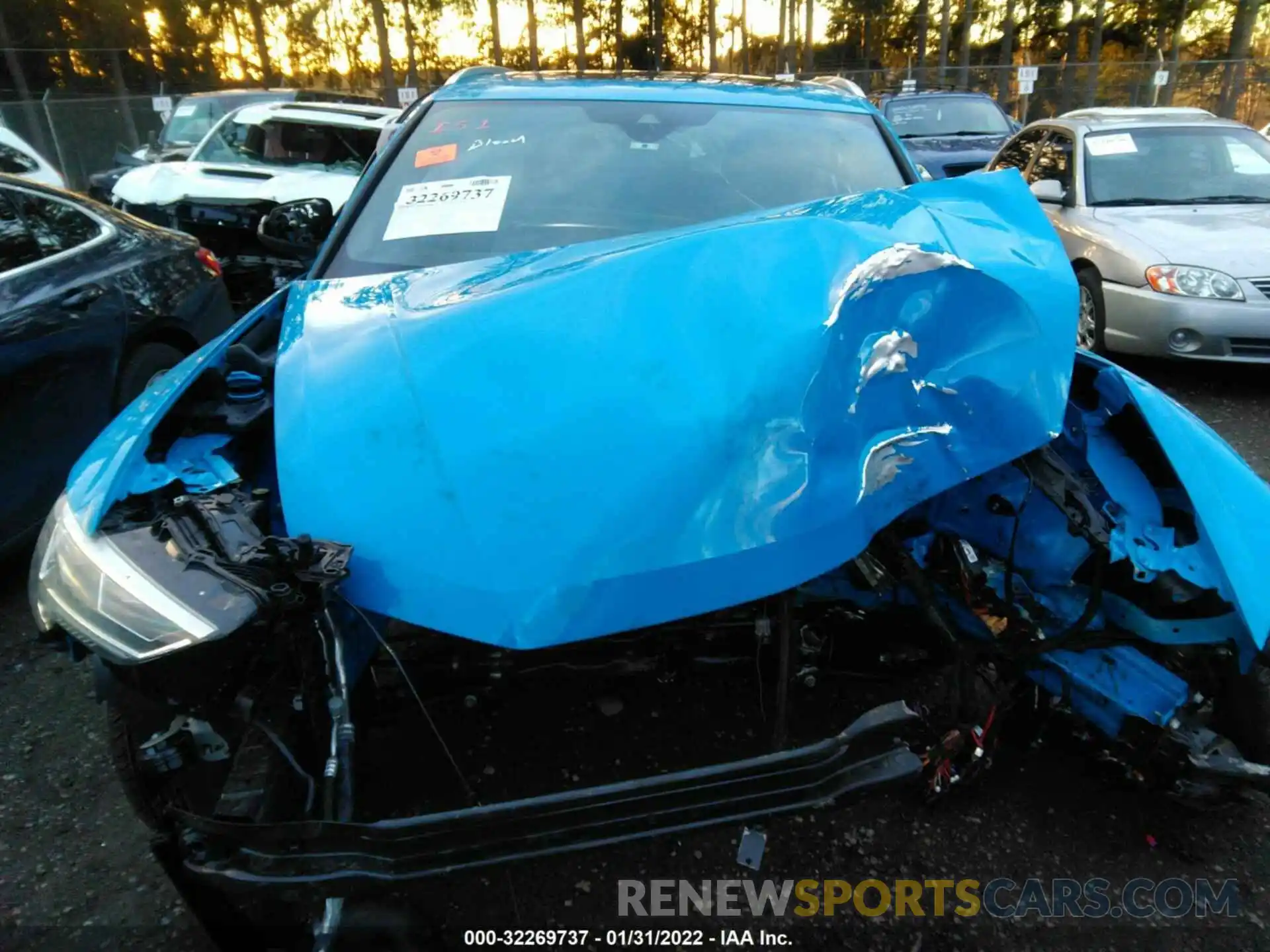 6 Photograph of a damaged car WA1EECF36L1085266 AUDI Q3 2020