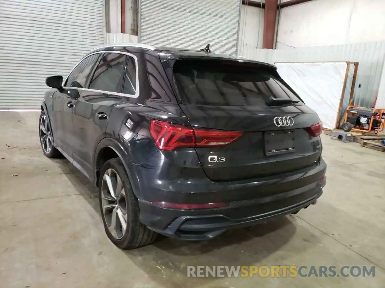 3 Photograph of a damaged car WA1EECF37L1020863 AUDI Q3 2020