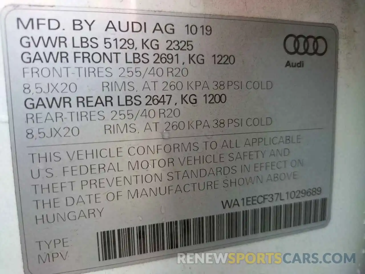 10 Photograph of a damaged car WA1EECF37L1029689 AUDI Q3 2020