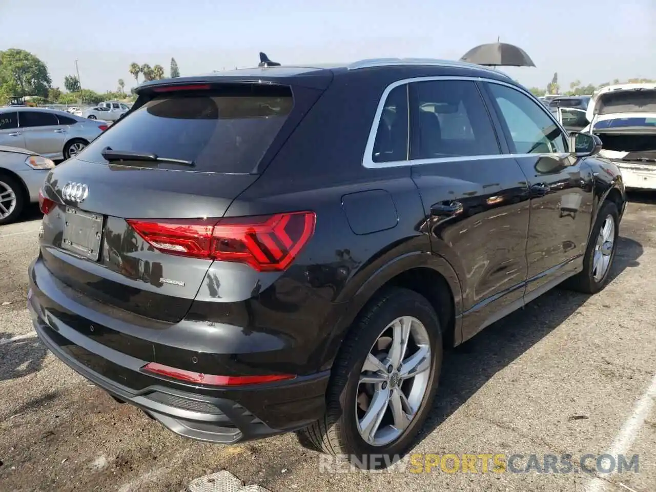 4 Фотография поврежденного автомобиля WA1EECF37L1039655 AUDI Q3 2020