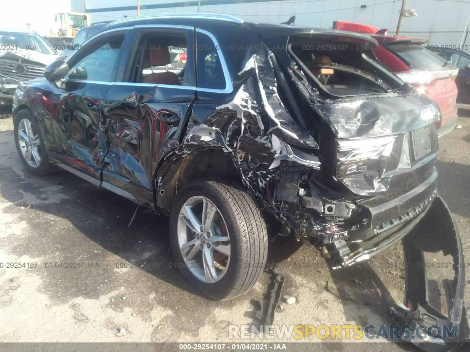 6 Photograph of a damaged car WA1EECF37L1043057 AUDI Q3 2020