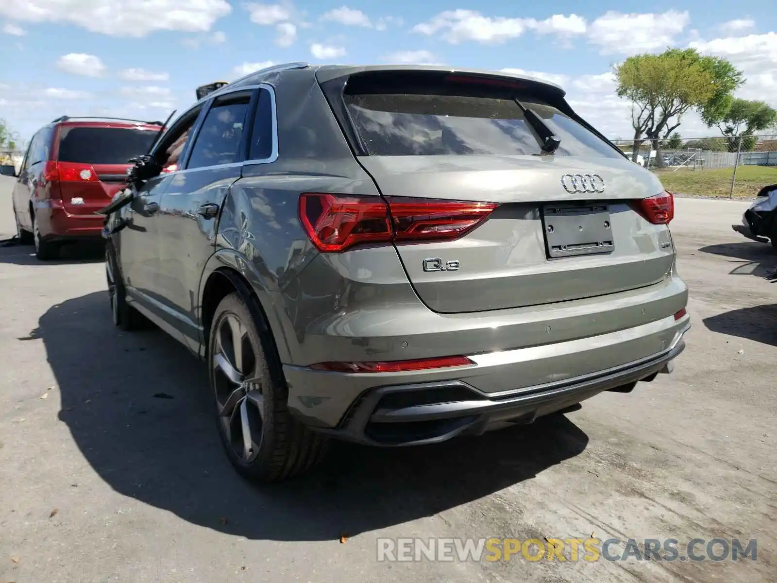 3 Фотография поврежденного автомобиля WA1EECF37L1057296 AUDI Q3 2020