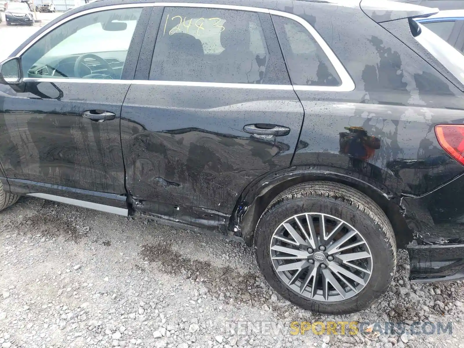 9 Photograph of a damaged car WA1EECF37L1080500 AUDI Q3 2020