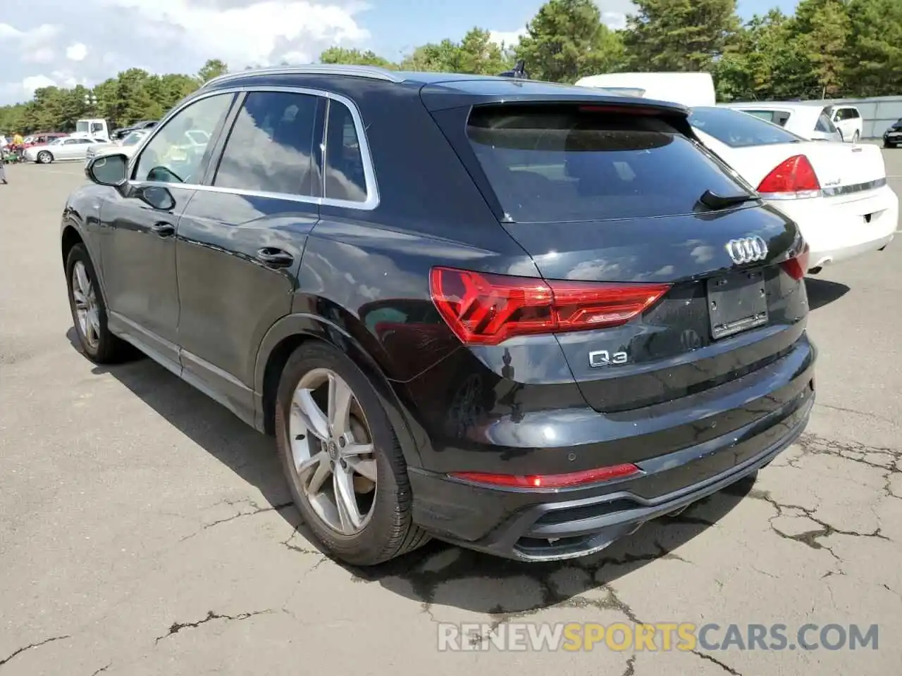 3 Photograph of a damaged car WA1EECF38L1034304 AUDI Q3 2020