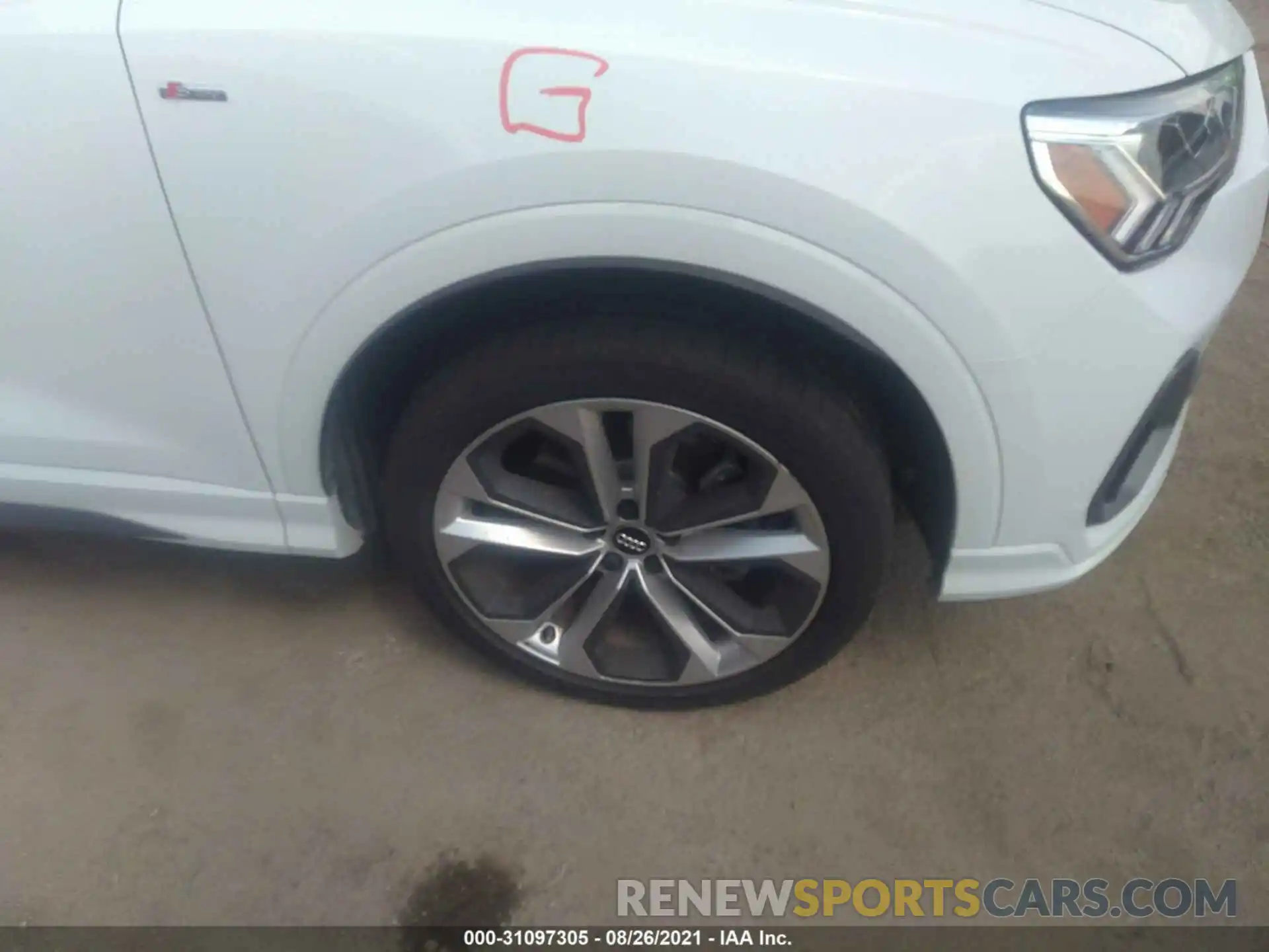 14 Photograph of a damaged car WA1EECF38L1111429 AUDI Q3 2020