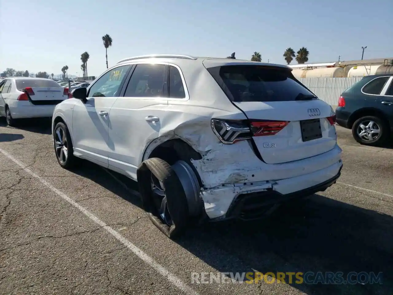 3 Photograph of a damaged car WA1EECF39L1022484 AUDI Q3 2020