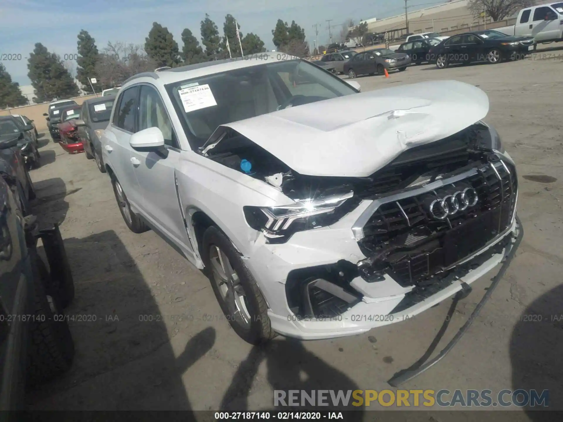 1 Photograph of a damaged car WA1EECF39L1022954 AUDI Q3 2020