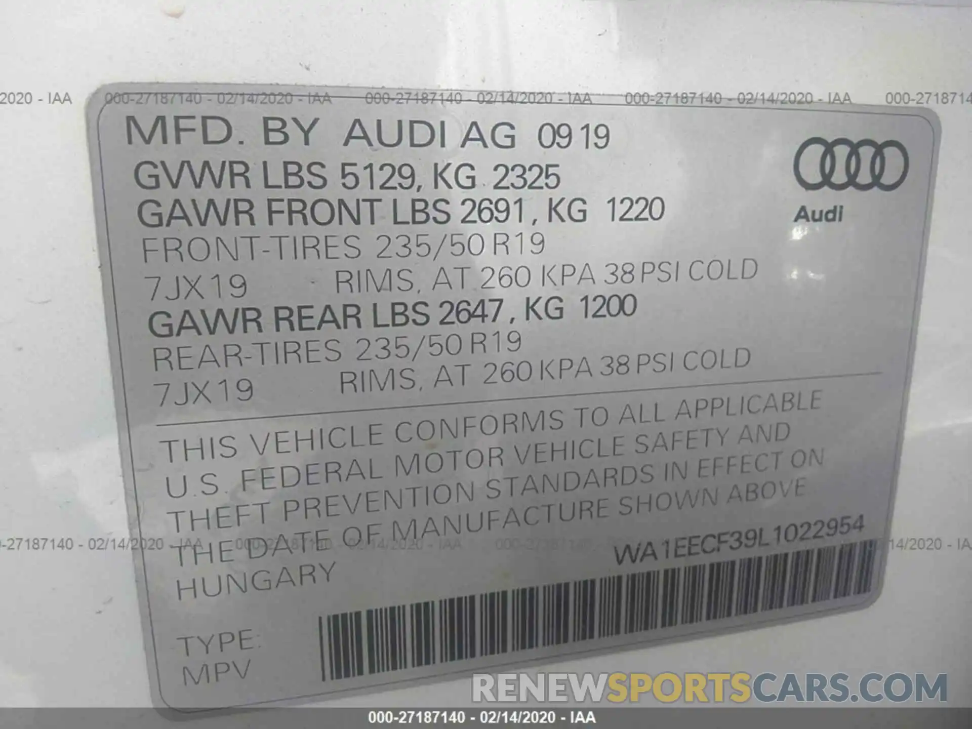 9 Photograph of a damaged car WA1EECF39L1022954 AUDI Q3 2020