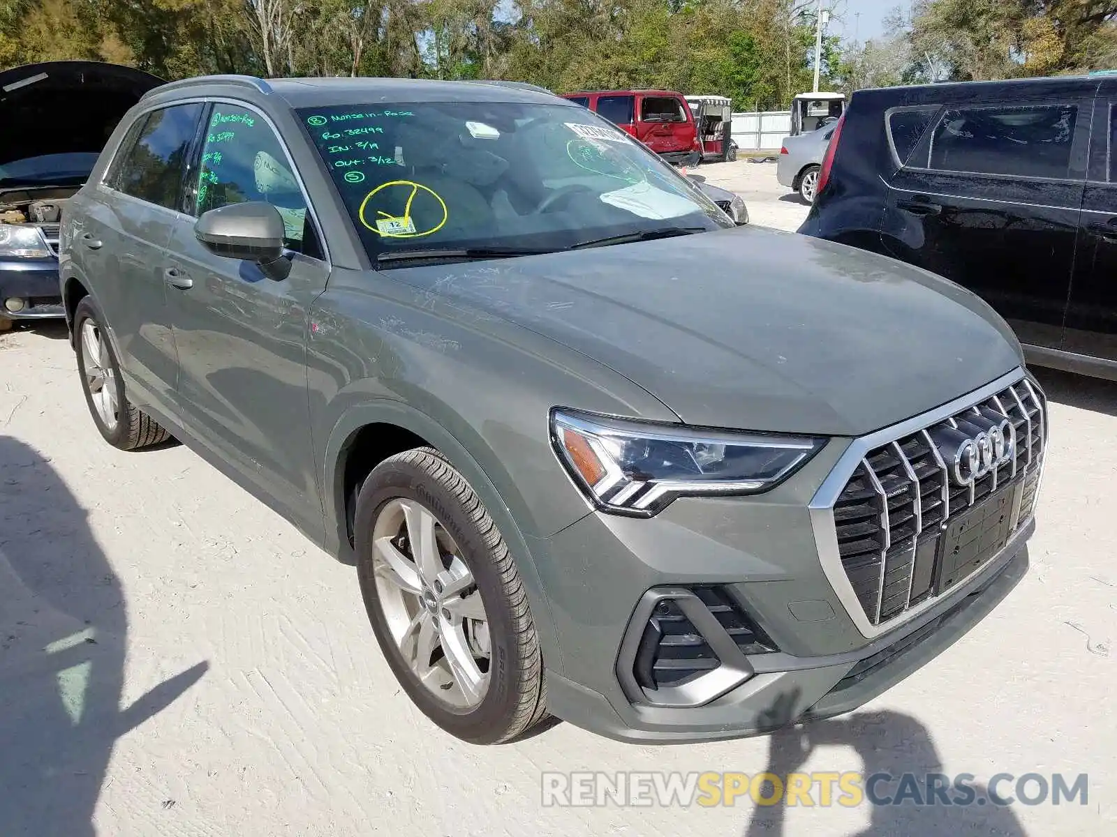 1 Photograph of a damaged car WA1EECF39L1038684 AUDI Q3 2020