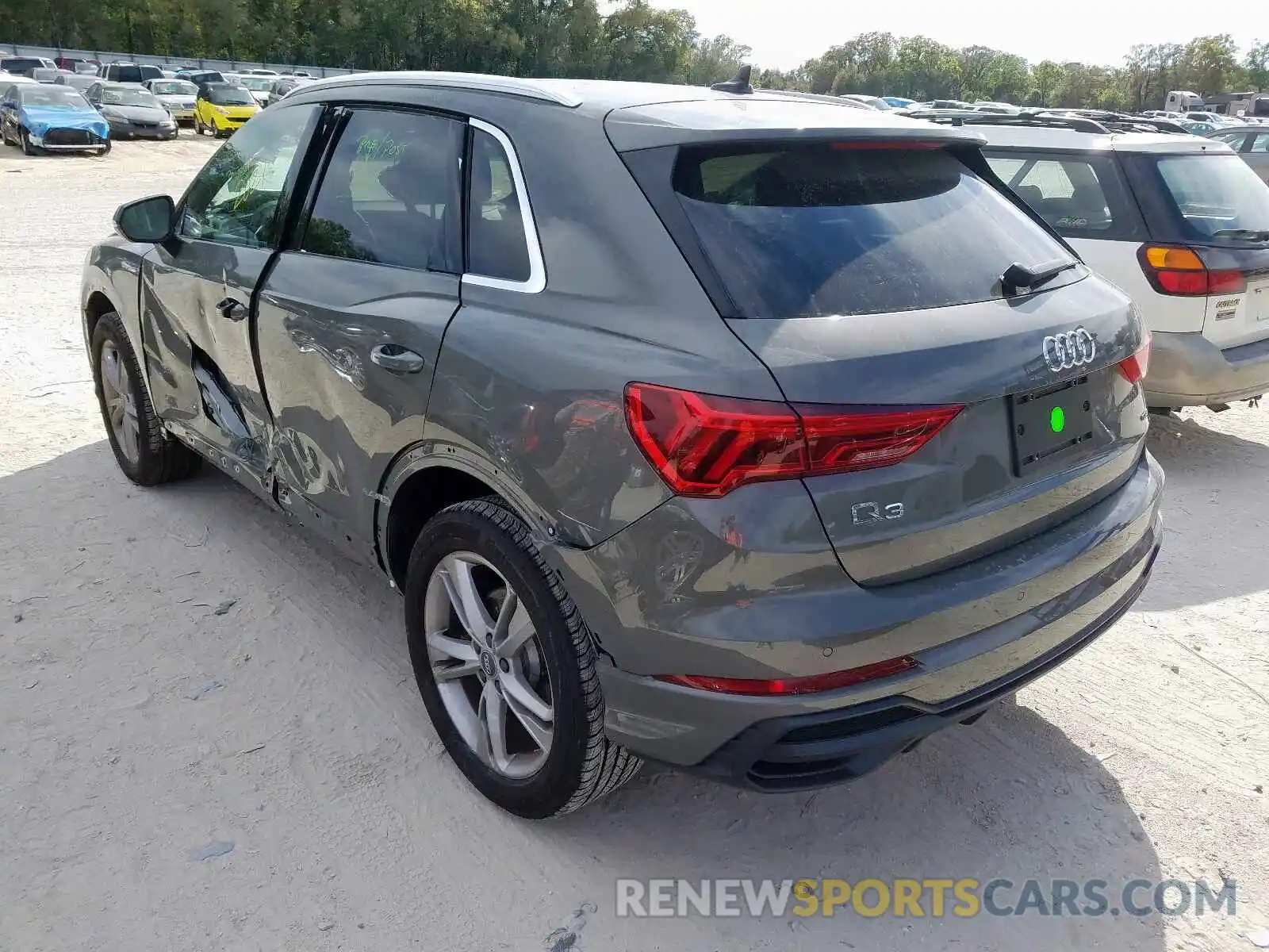 3 Photograph of a damaged car WA1EECF39L1038684 AUDI Q3 2020