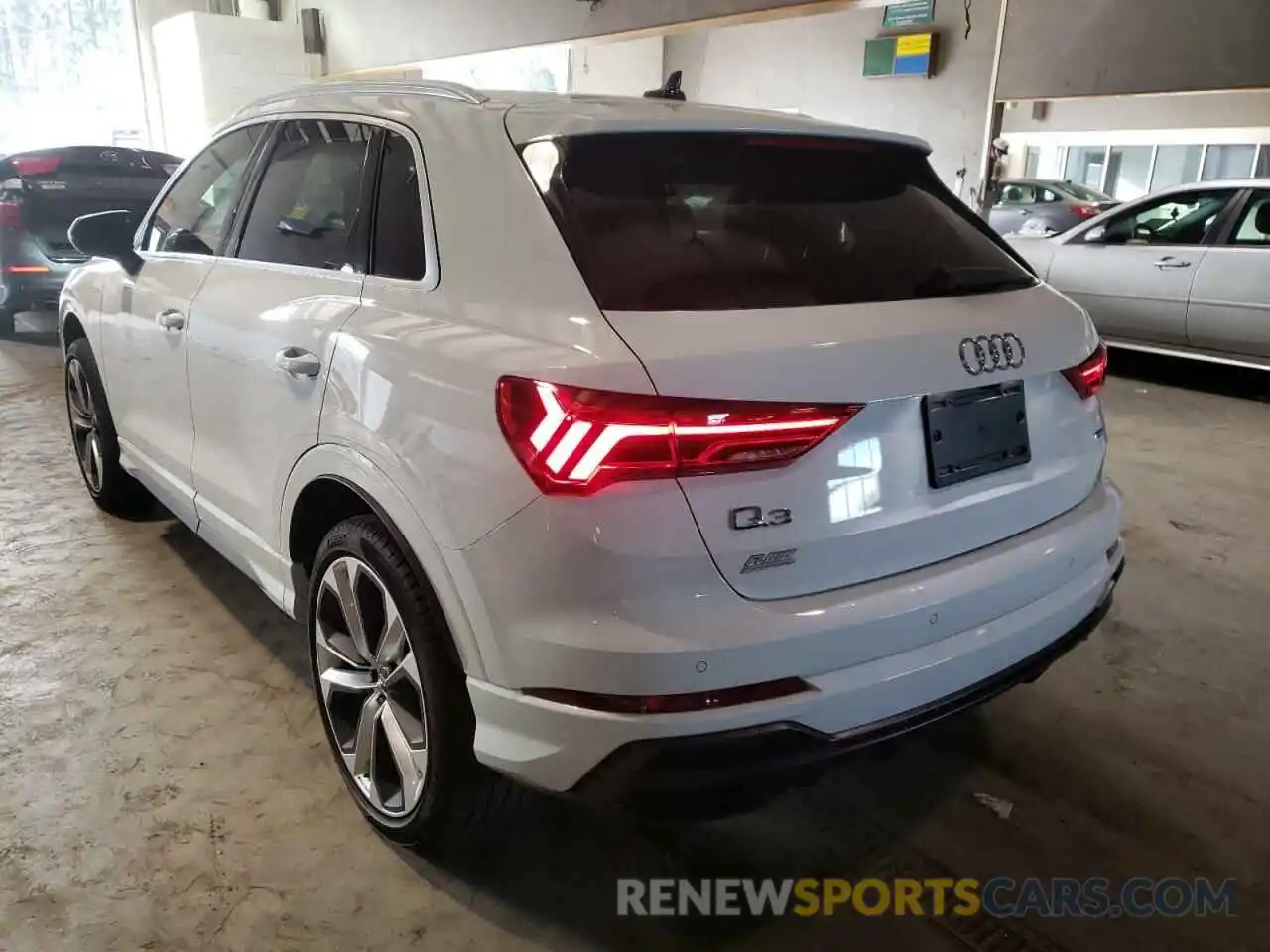 3 Фотография поврежденного автомобиля WA1EECF39L1100018 AUDI Q3 2020