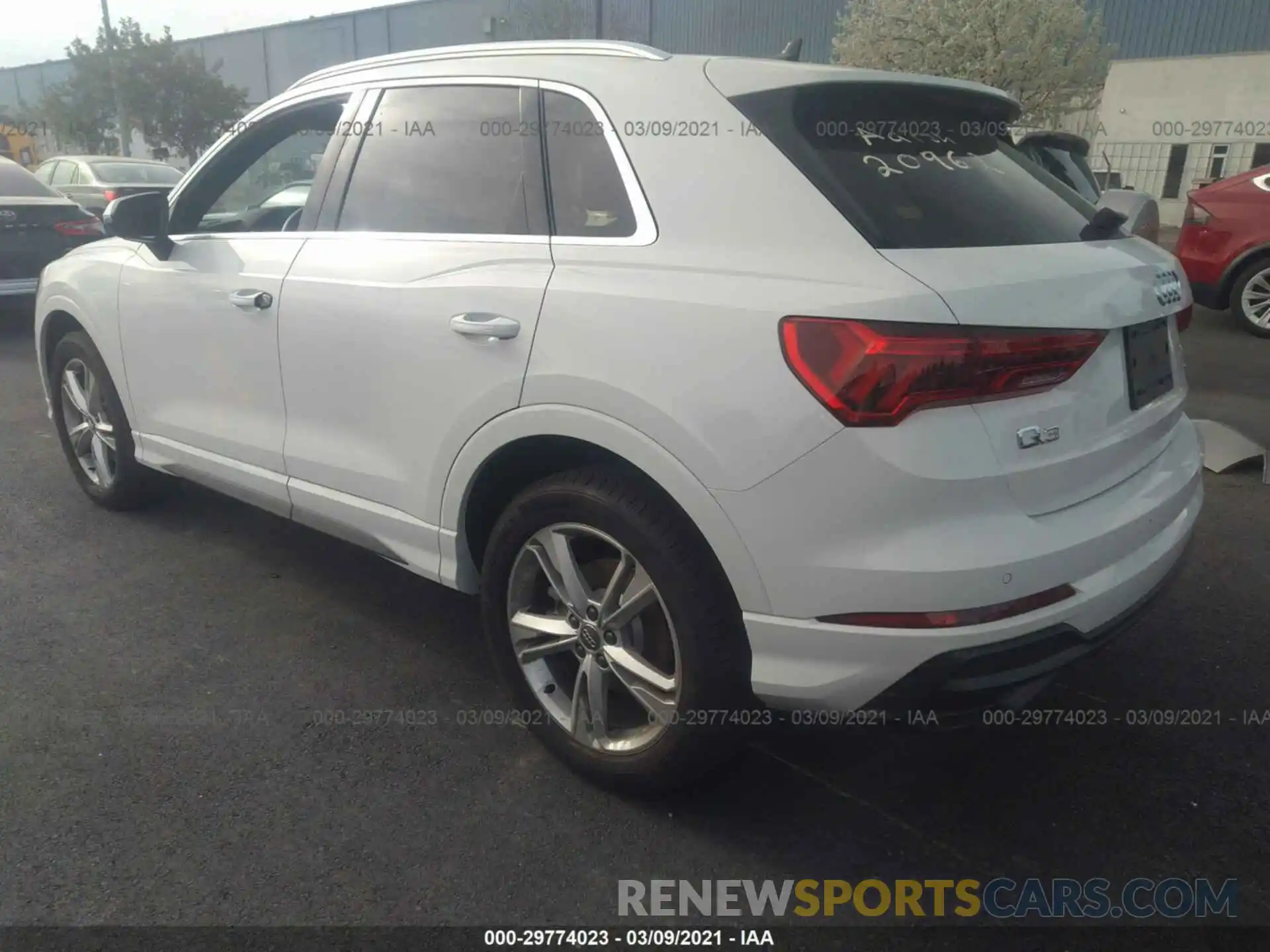 3 Фотография поврежденного автомобиля WA1EECF3XL1056725 AUDI Q3 2020