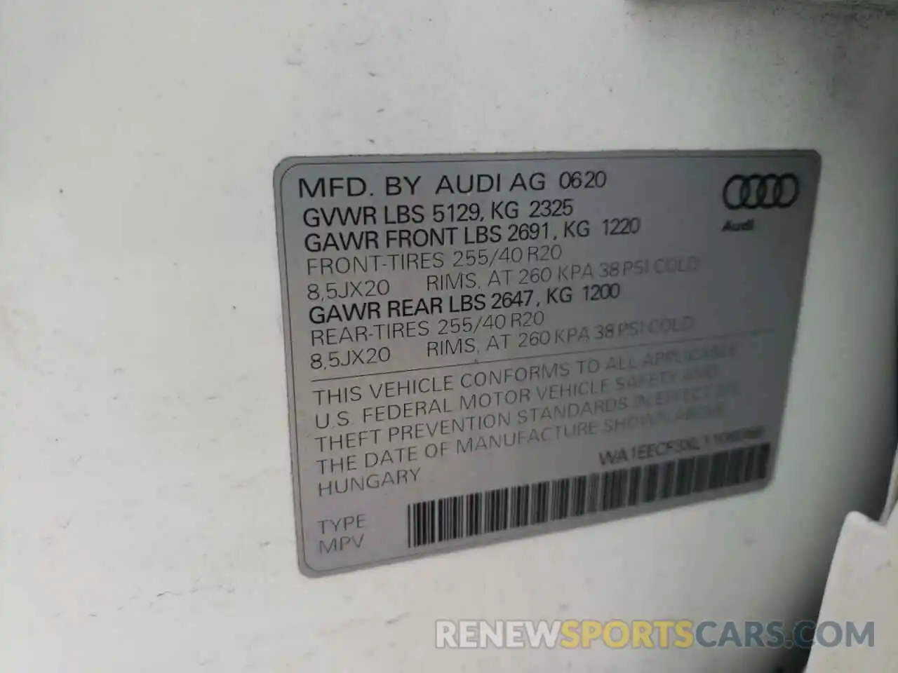 10 Photograph of a damaged car WA1EECF3XL1106068 AUDI Q3 2020