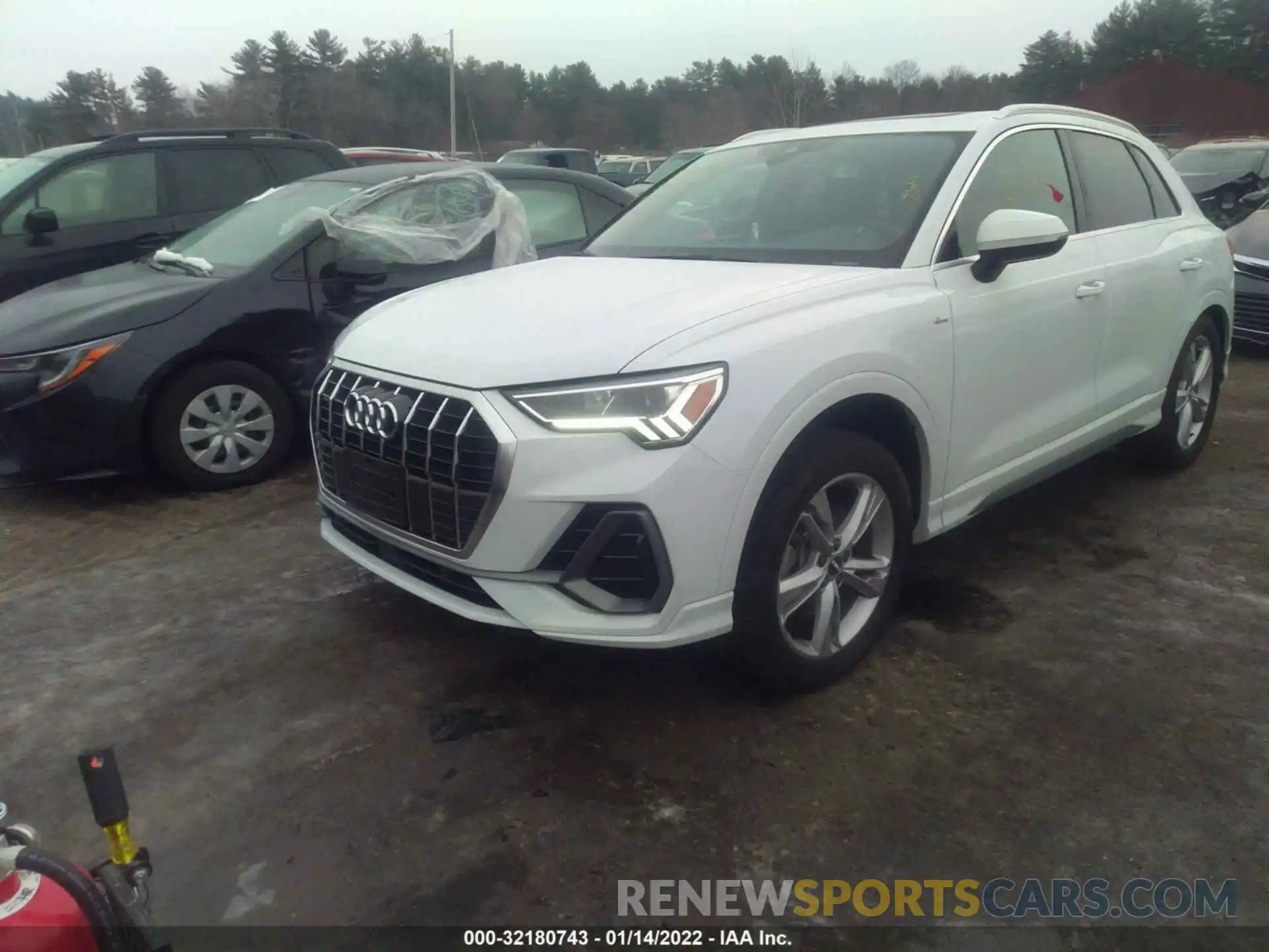 2 Фотография поврежденного автомобиля WA1EECF3XL1125316 AUDI Q3 2020