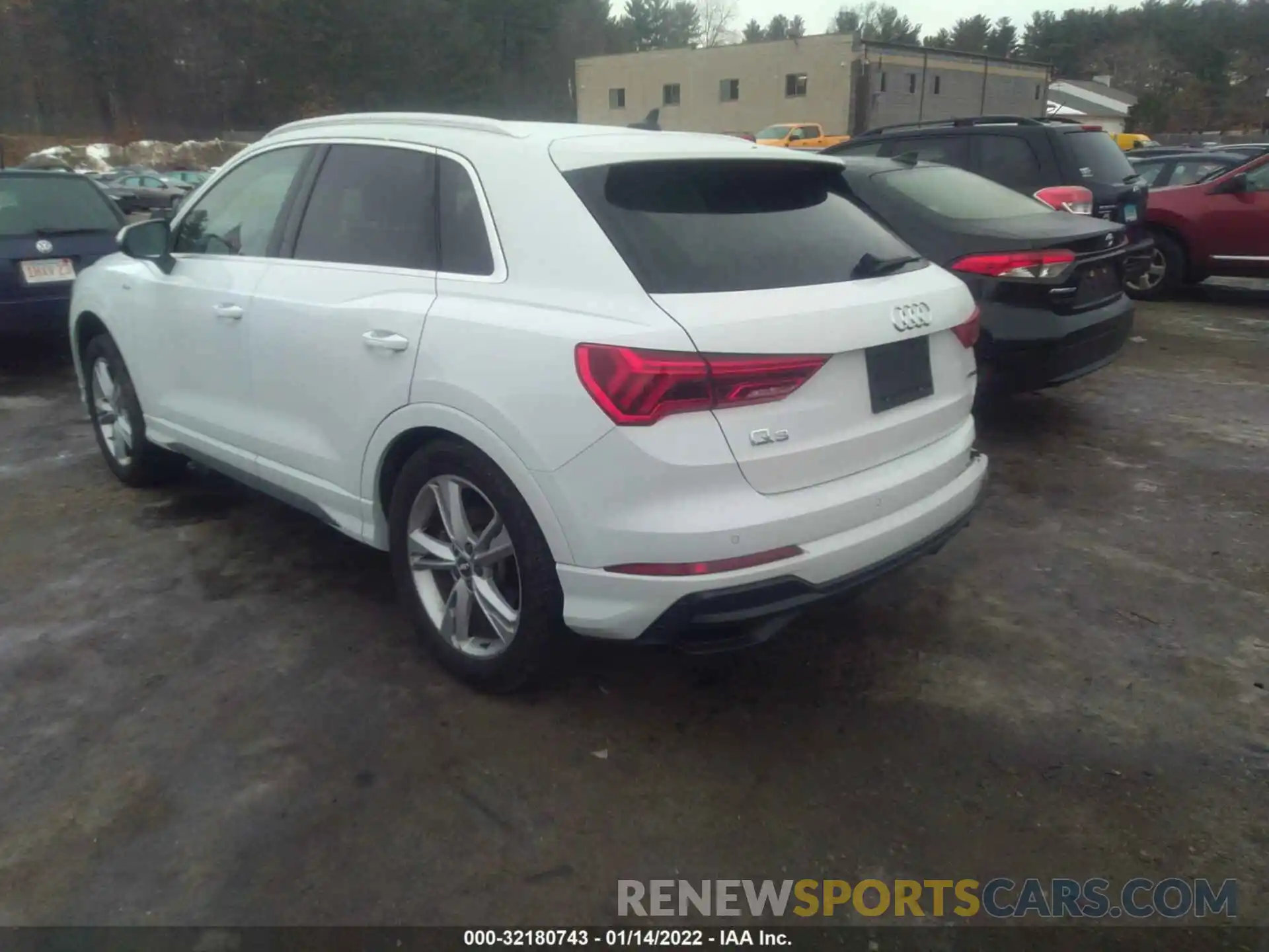 3 Фотография поврежденного автомобиля WA1EECF3XL1125316 AUDI Q3 2020