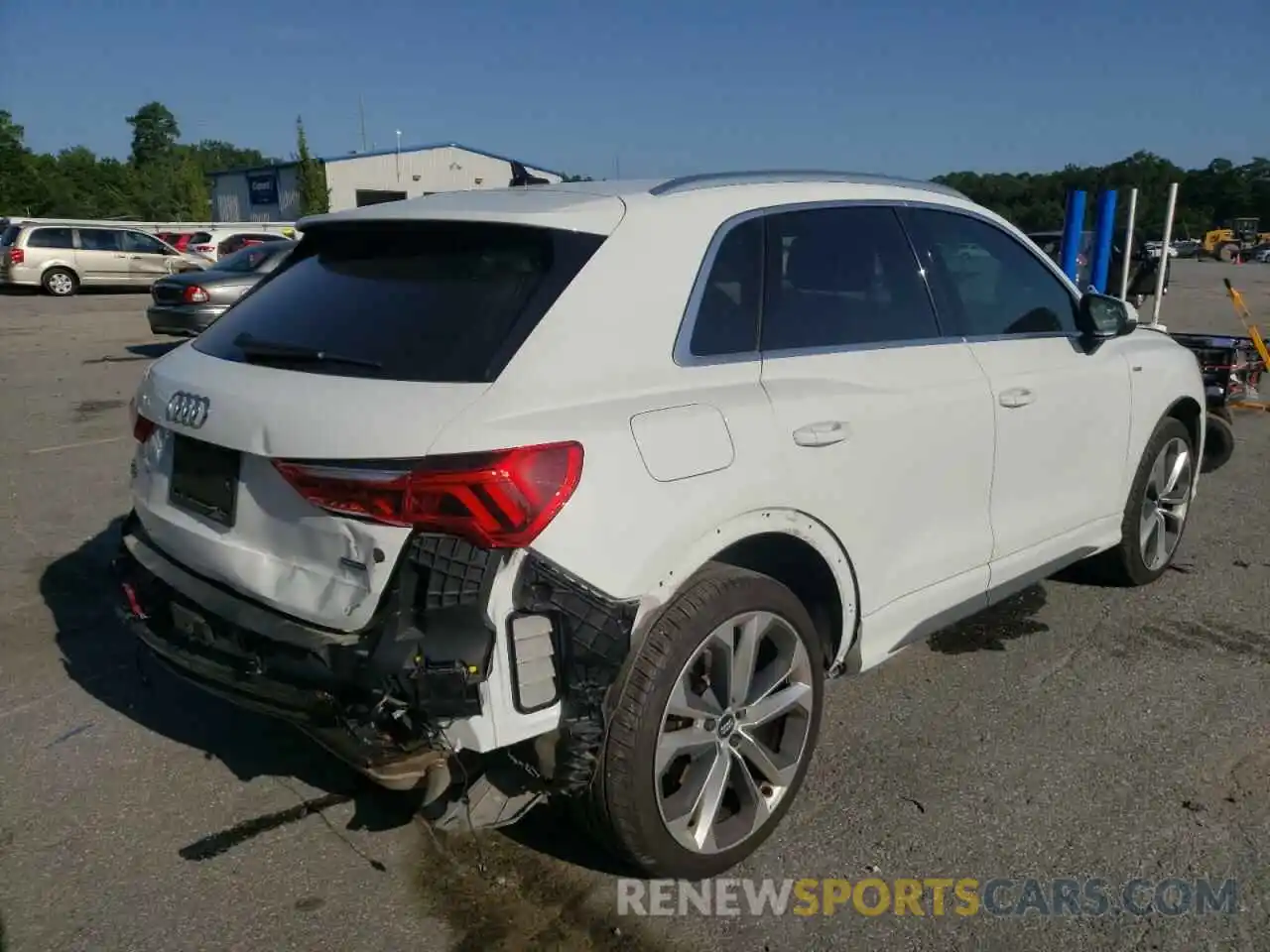 4 Photograph of a damaged car WA1FECF31L1072493 AUDI Q3 2020