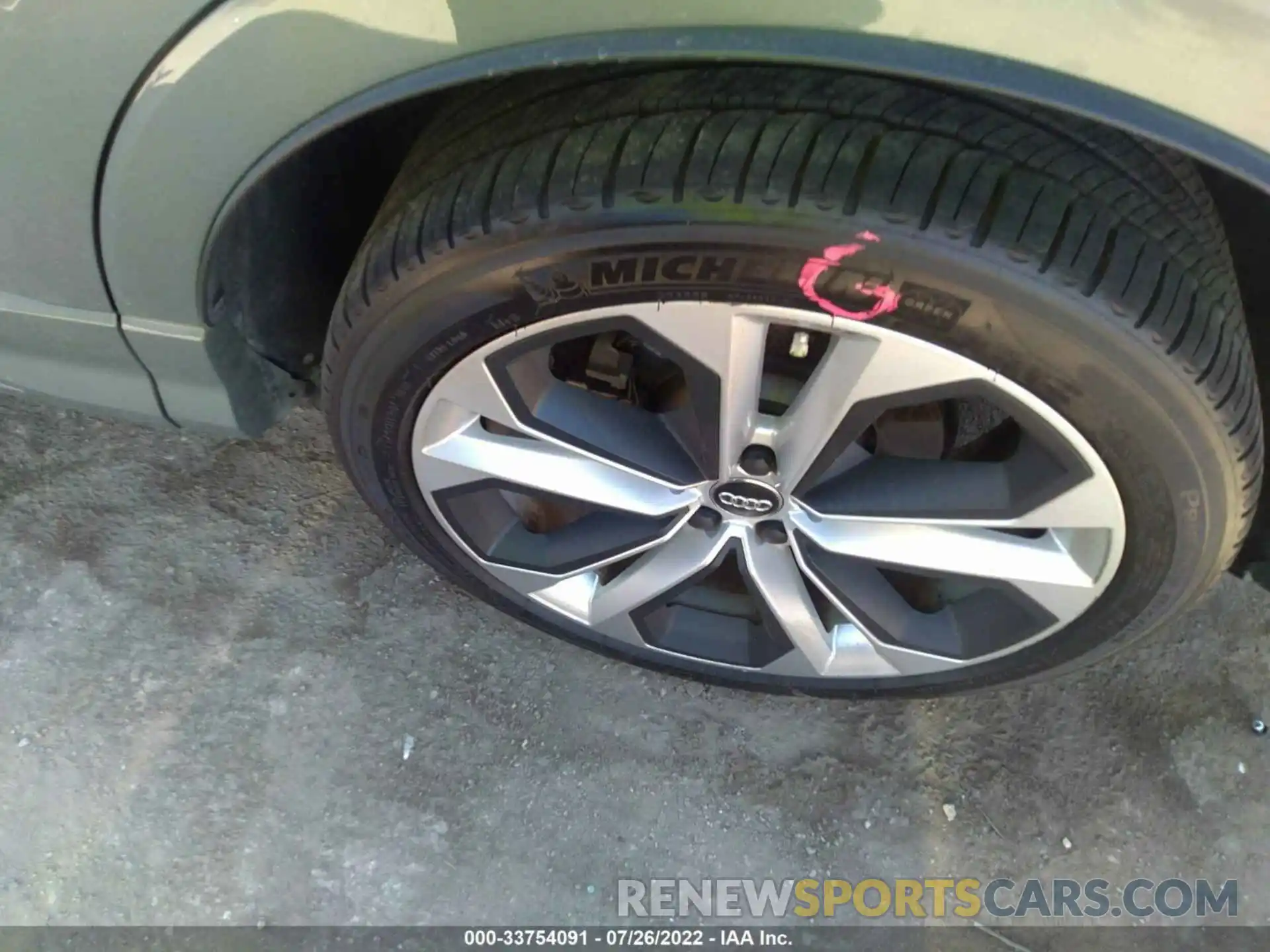 13 Фотография поврежденного автомобиля WA1FECF32L1009290 AUDI Q3 2020