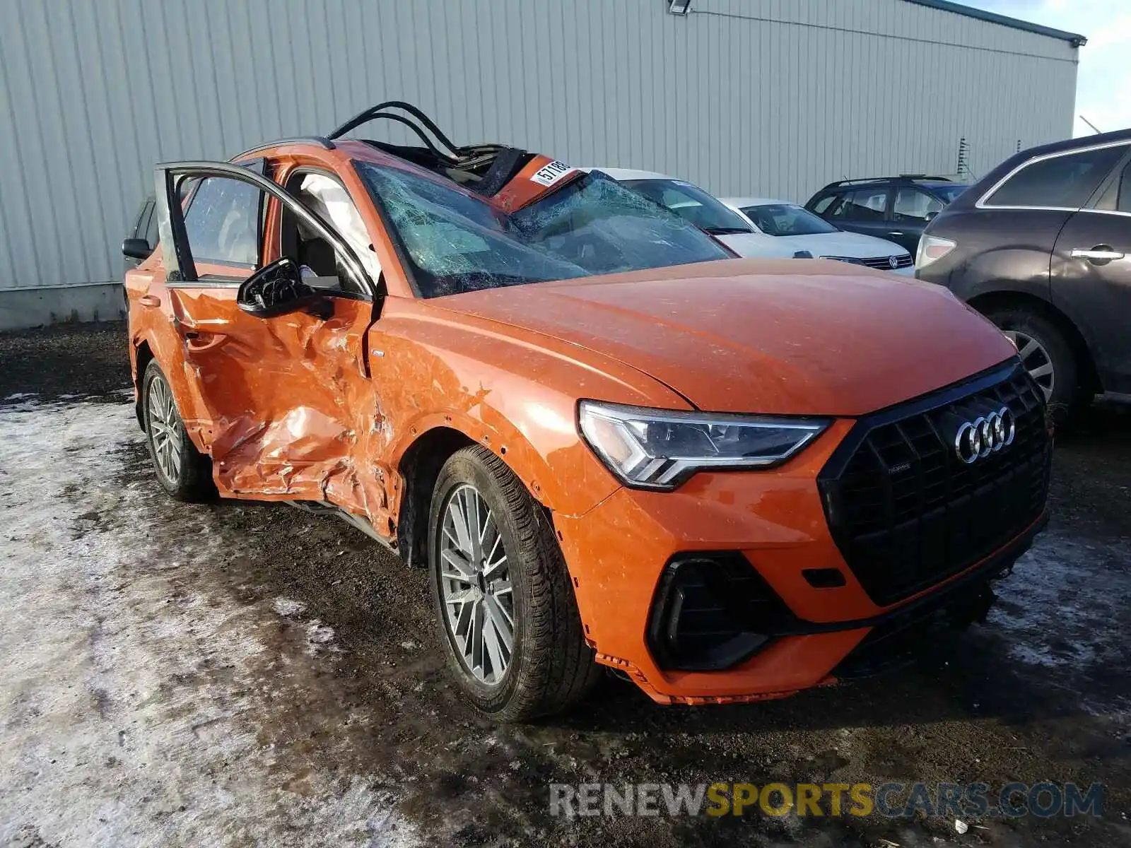 1 Photograph of a damaged car WA1FECF32L1040510 AUDI Q3 2020