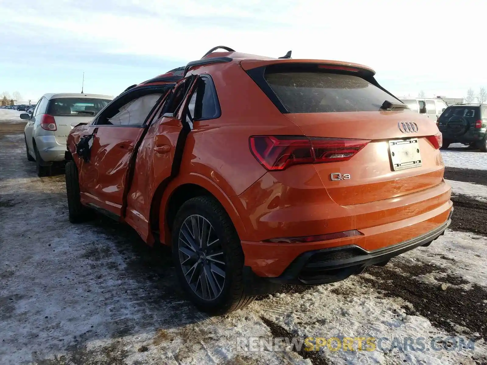 3 Фотография поврежденного автомобиля WA1FECF32L1040510 AUDI Q3 2020