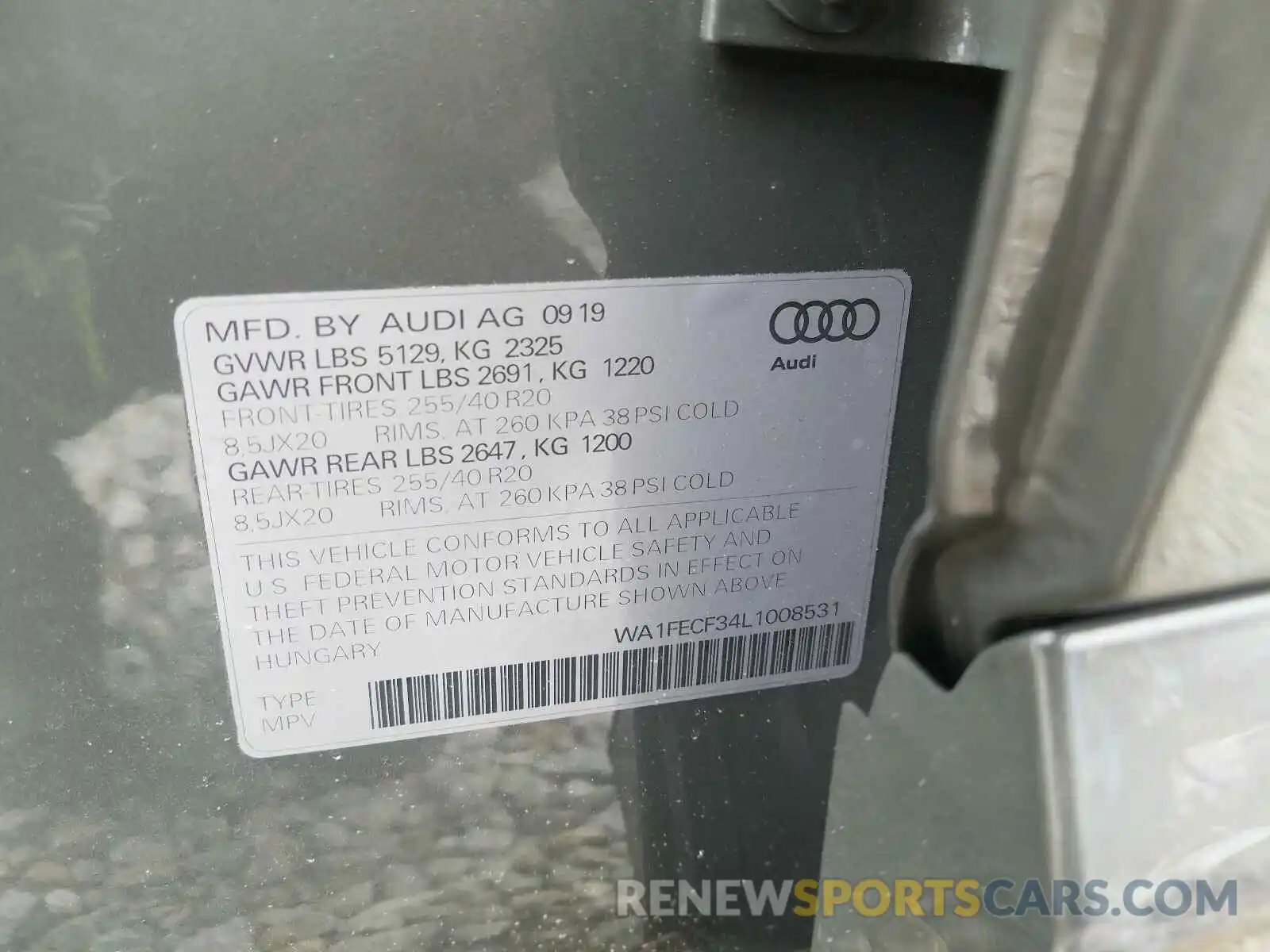 10 Photograph of a damaged car WA1FECF34L1008531 AUDI Q3 2020