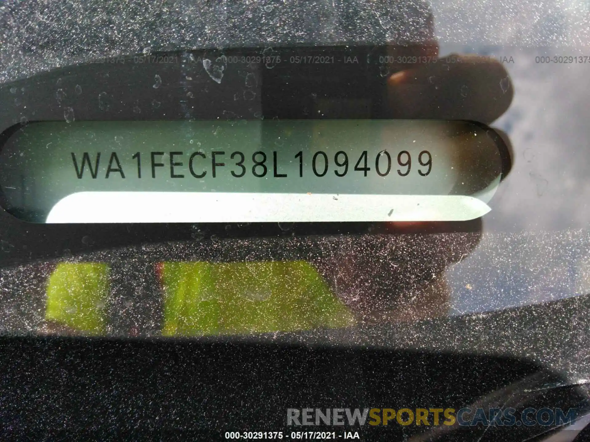 9 Photograph of a damaged car WA1FECF38L1094099 AUDI Q3 2020