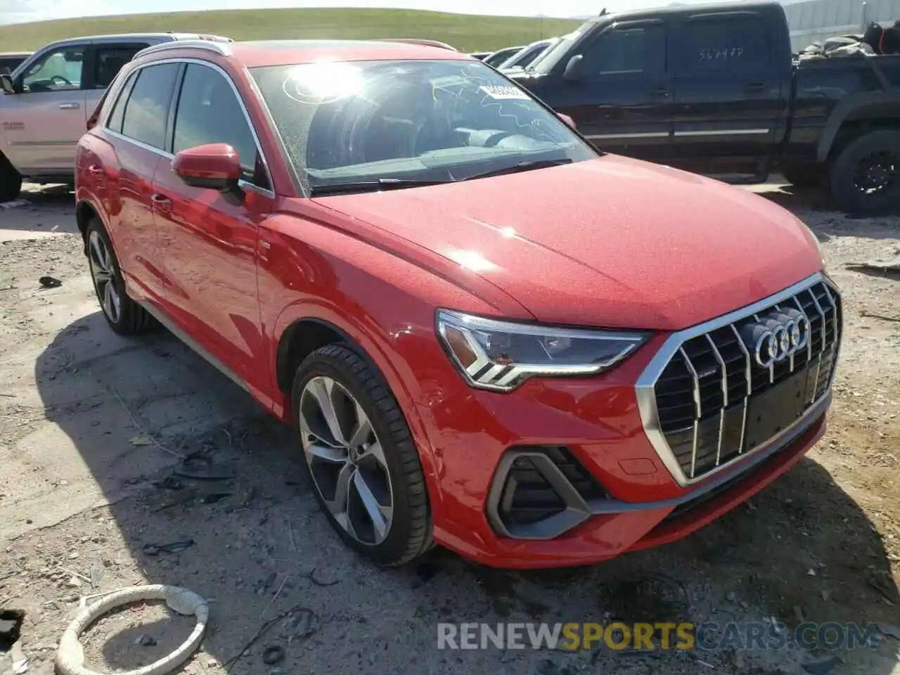 1 Photograph of a damaged car WA1FECF38L1121639 AUDI Q3 2020