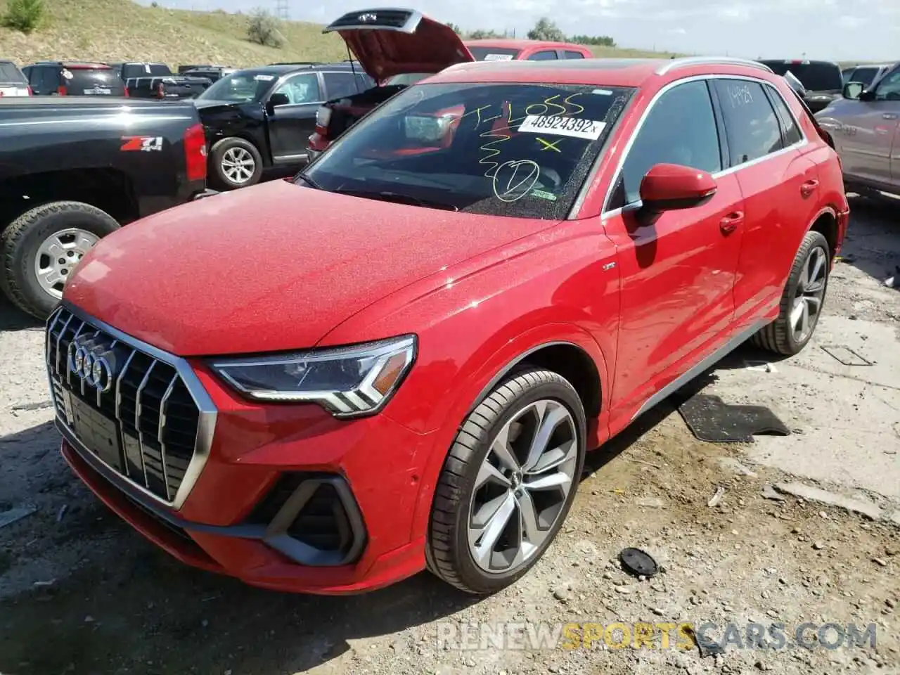 2 Фотография поврежденного автомобиля WA1FECF38L1121639 AUDI Q3 2020