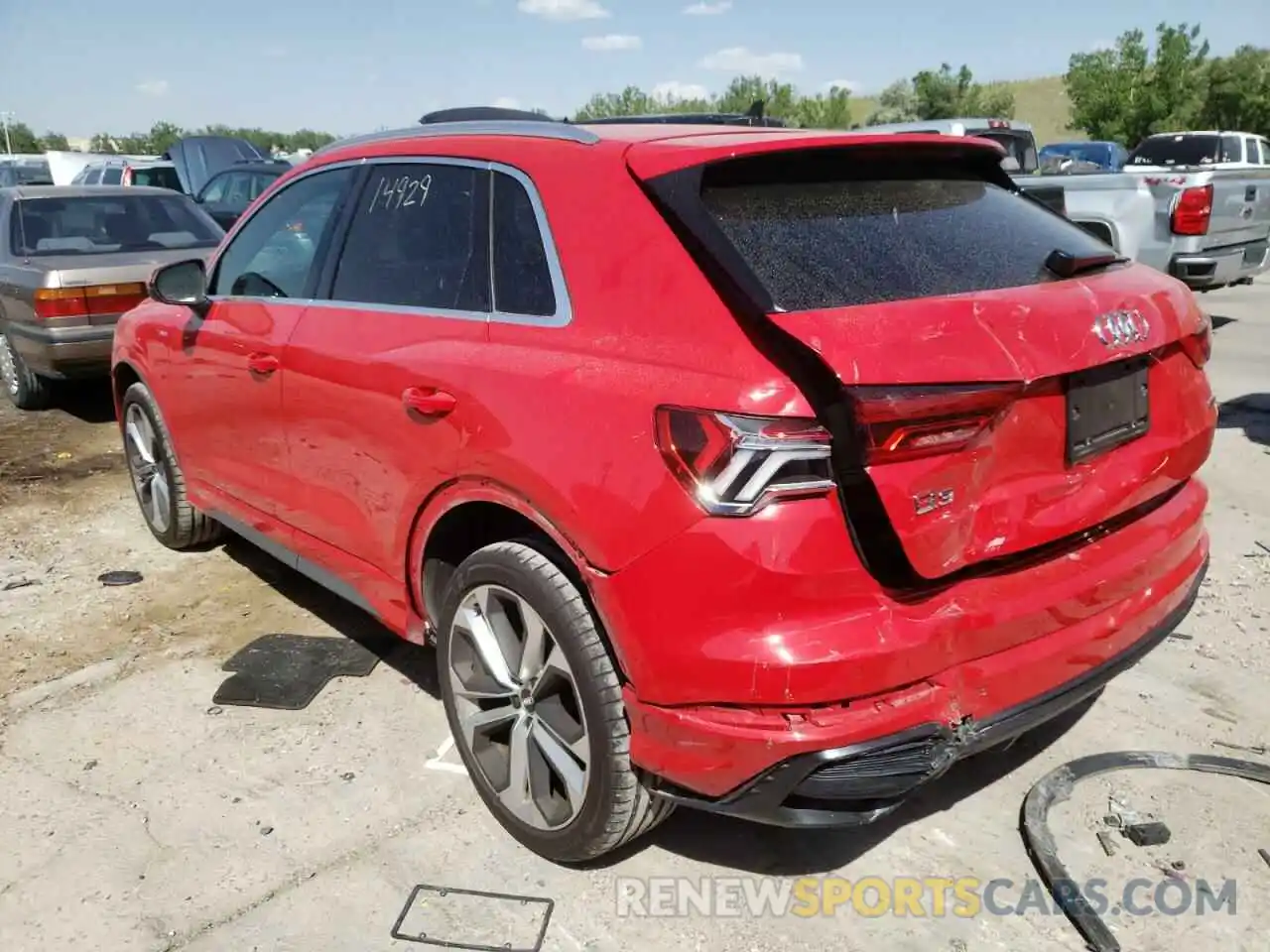 3 Фотография поврежденного автомобиля WA1FECF38L1121639 AUDI Q3 2020