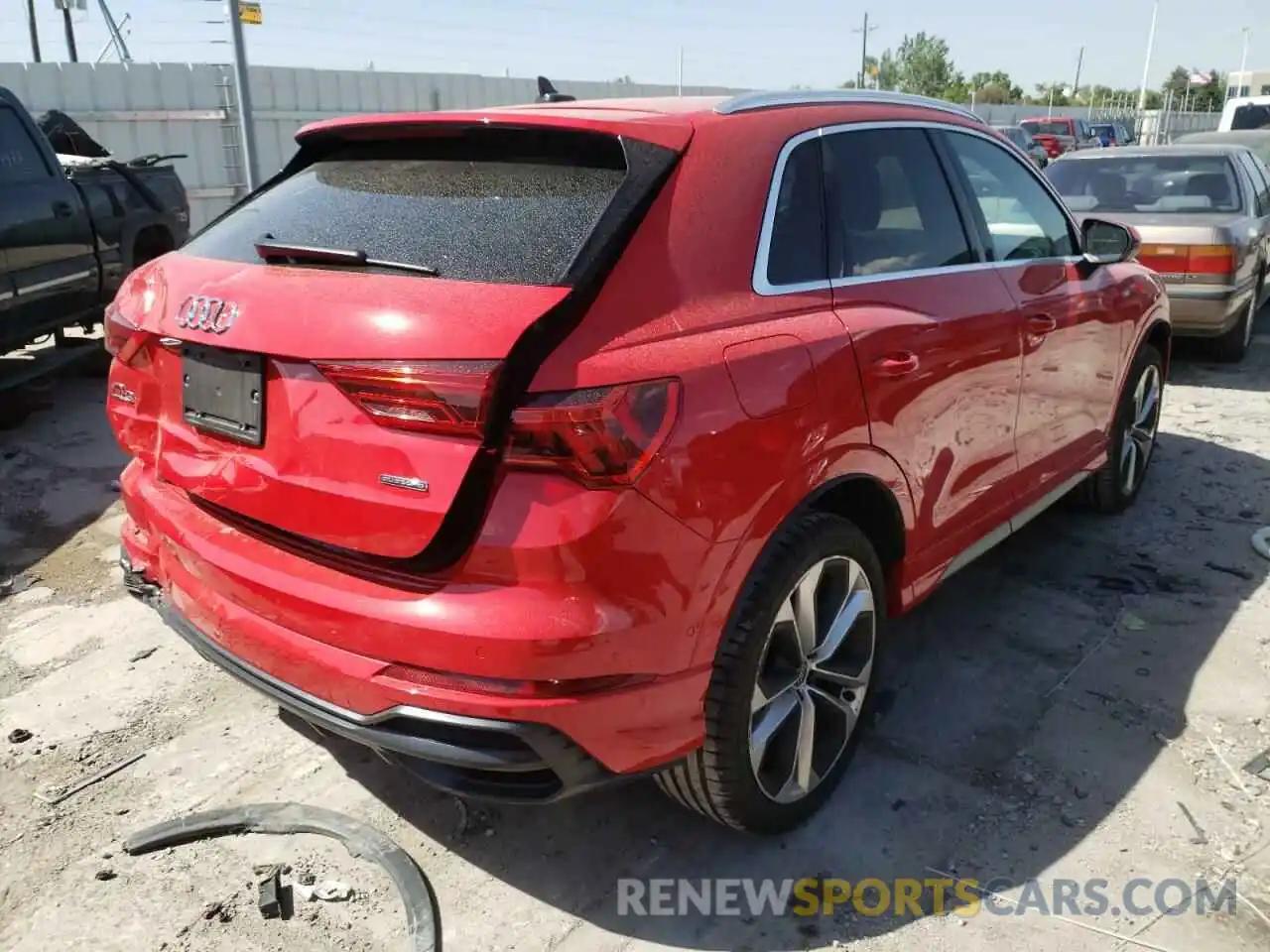 4 Фотография поврежденного автомобиля WA1FECF38L1121639 AUDI Q3 2020