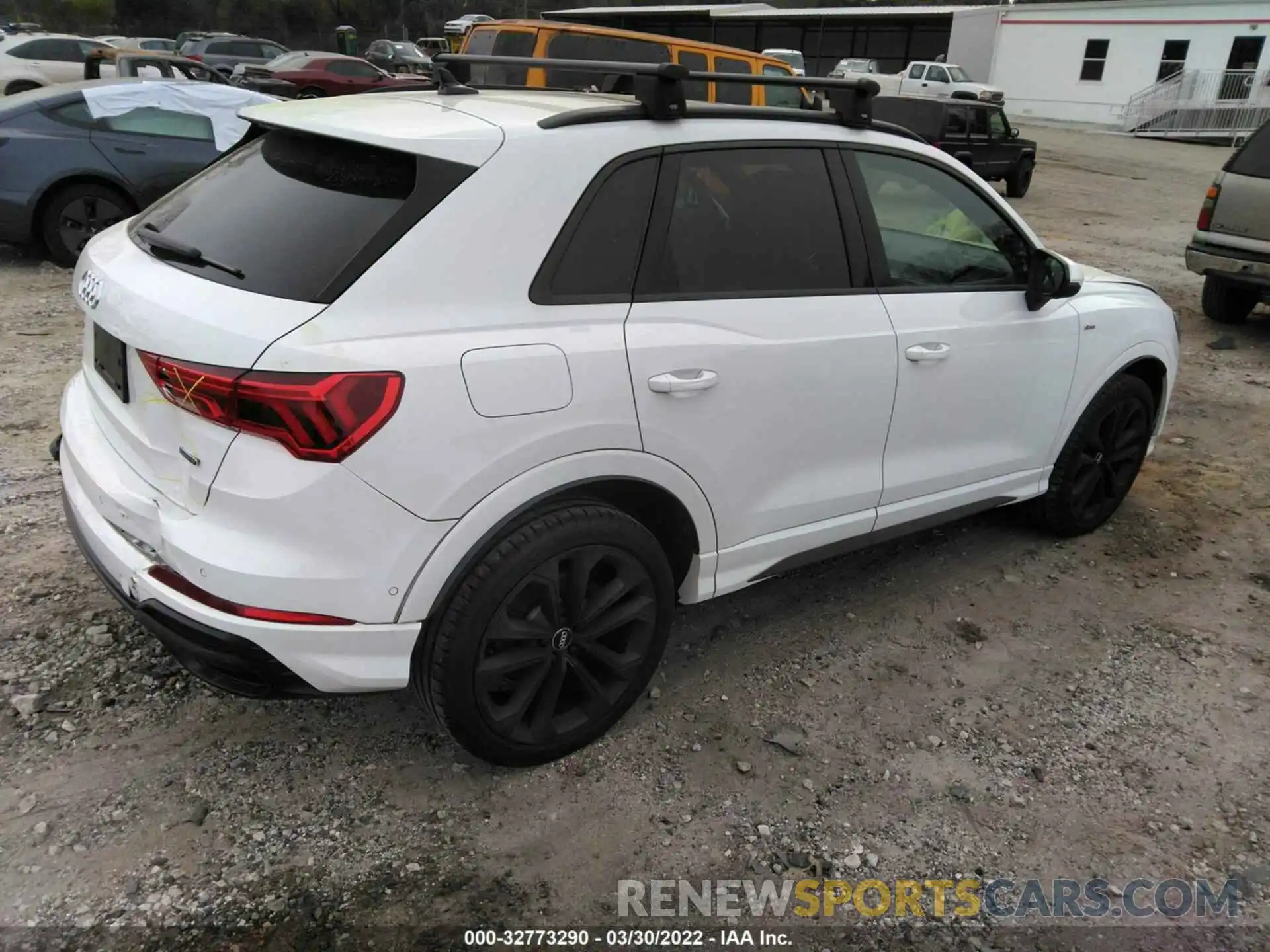 4 Фотография поврежденного автомобиля WA1FECF3XL1086036 AUDI Q3 2020