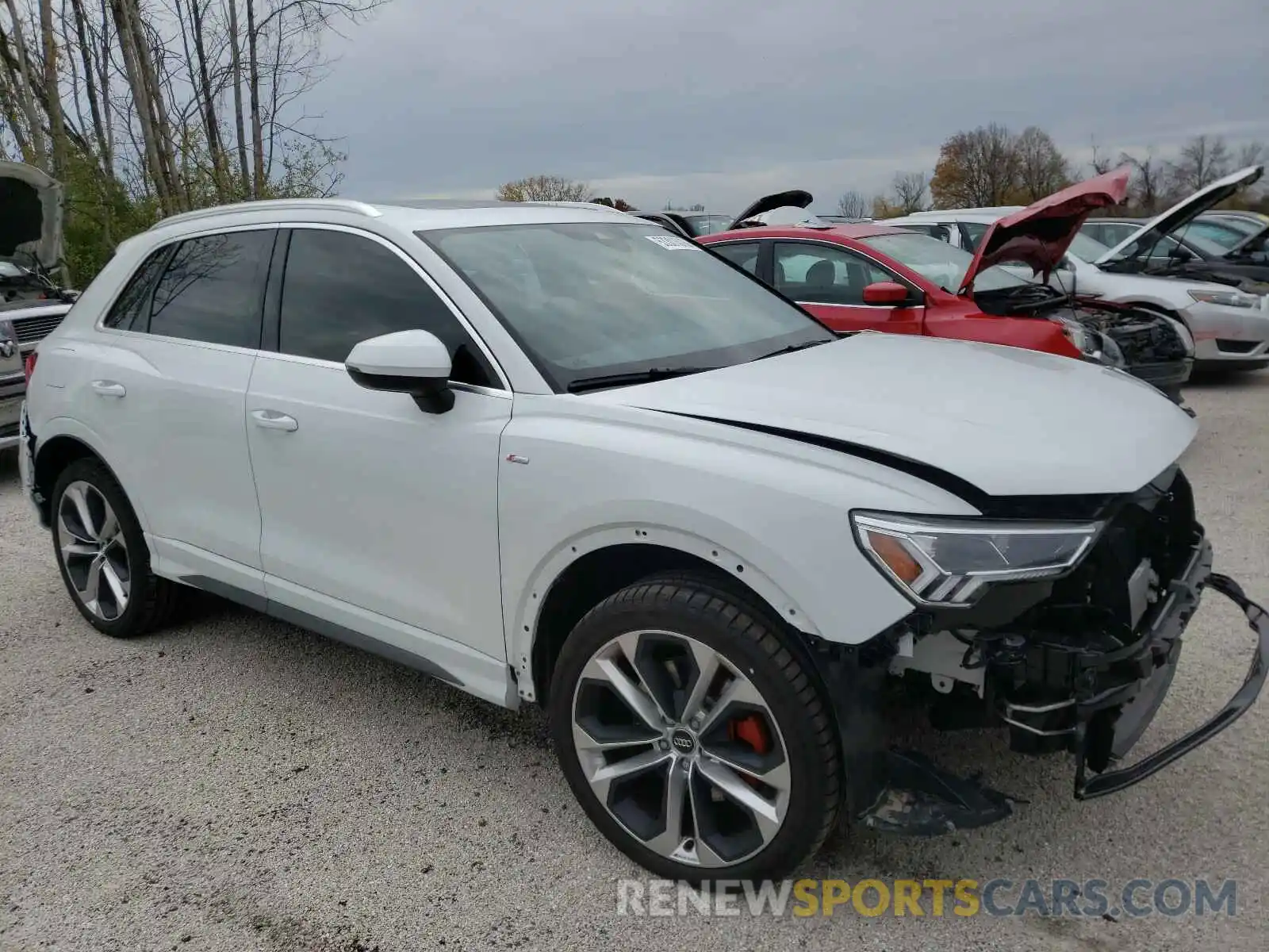 1 Photograph of a damaged car WA1FEDF30L1083006 AUDI Q3 2020