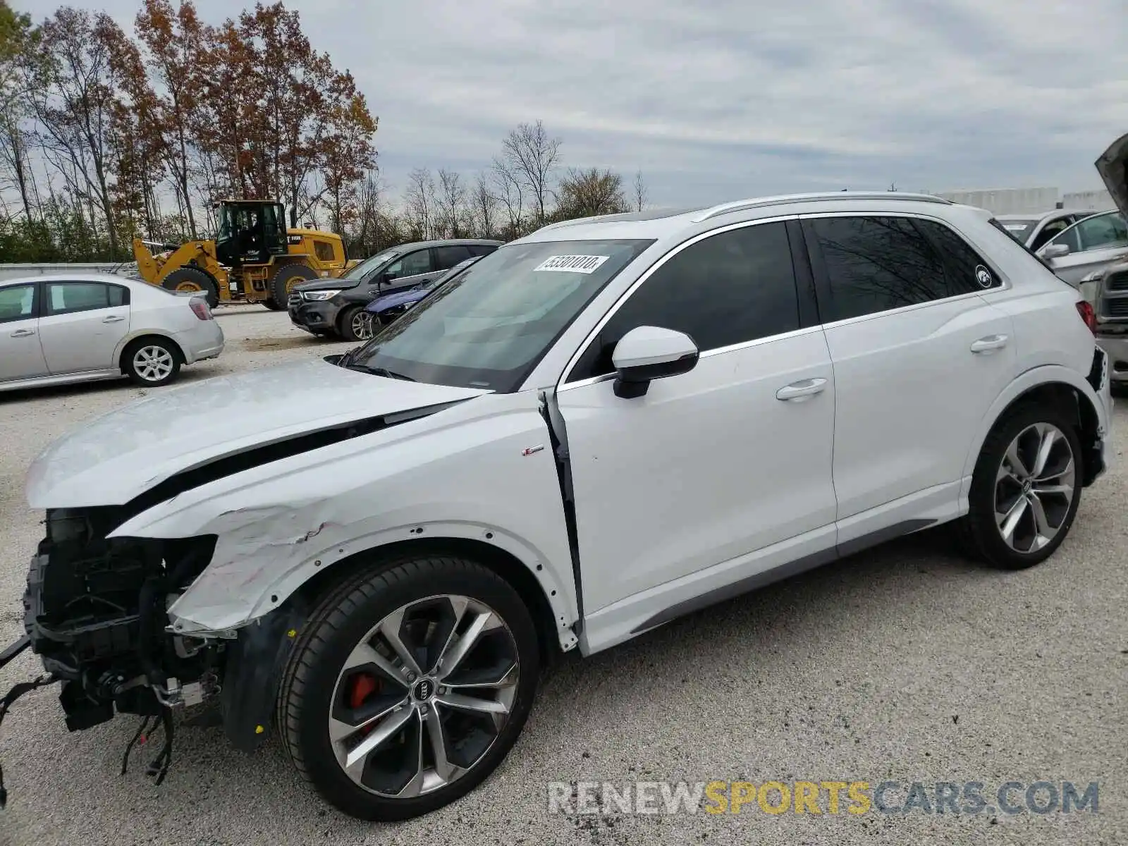 2 Photograph of a damaged car WA1FEDF30L1083006 AUDI Q3 2020