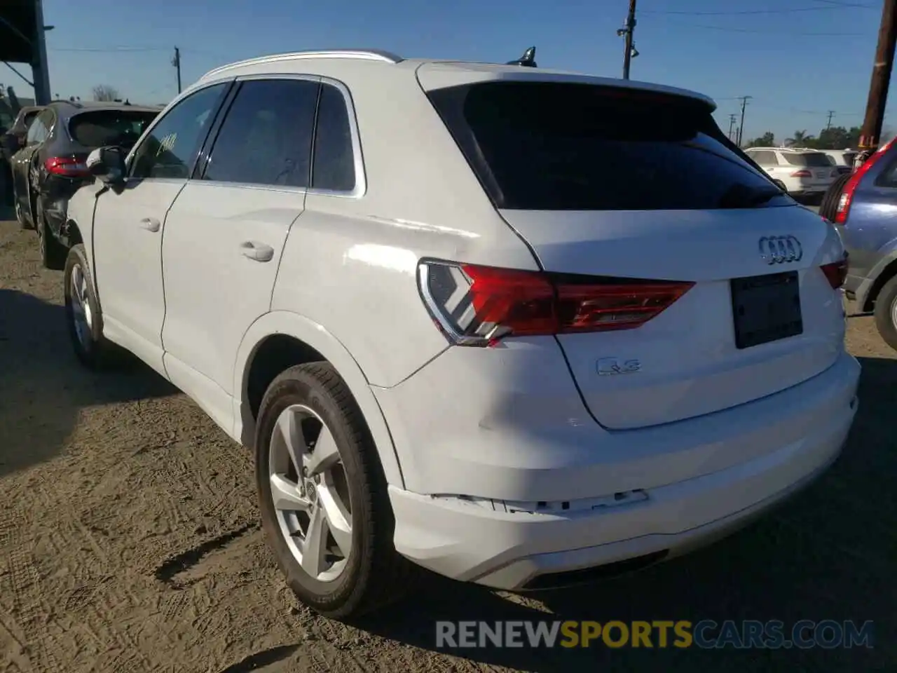 3 Photograph of a damaged car WA1AUCF30M1067767 AUDI Q3 2021