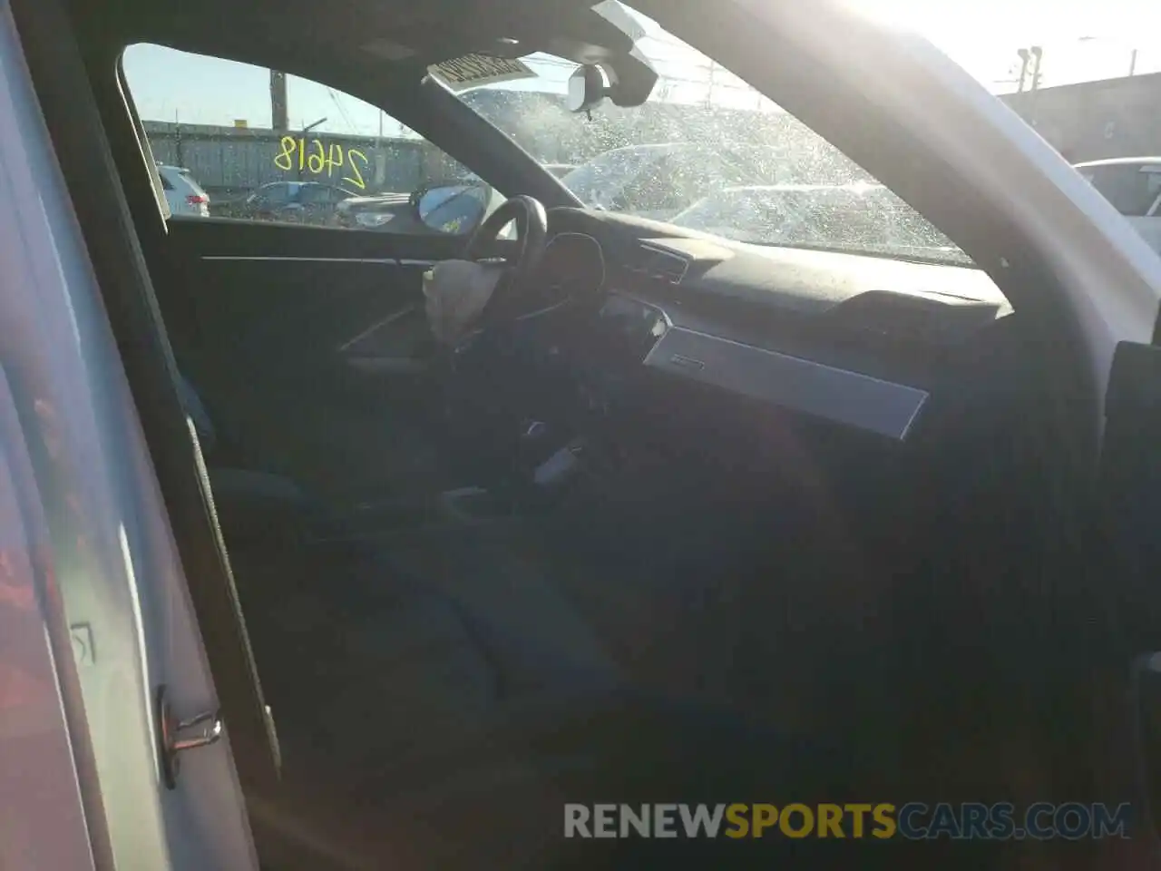 5 Photograph of a damaged car WA1AUCF30M1067767 AUDI Q3 2021