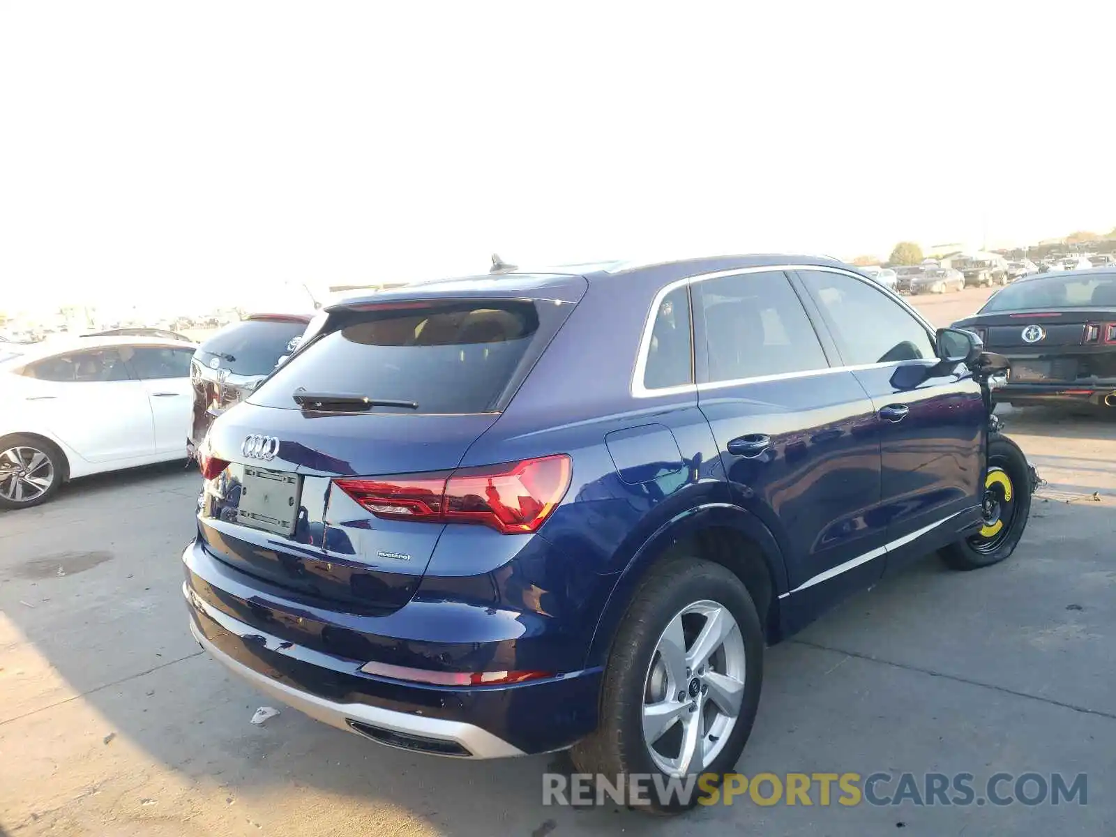 4 Photograph of a damaged car WA1AUCF30M1070314 AUDI Q3 2021